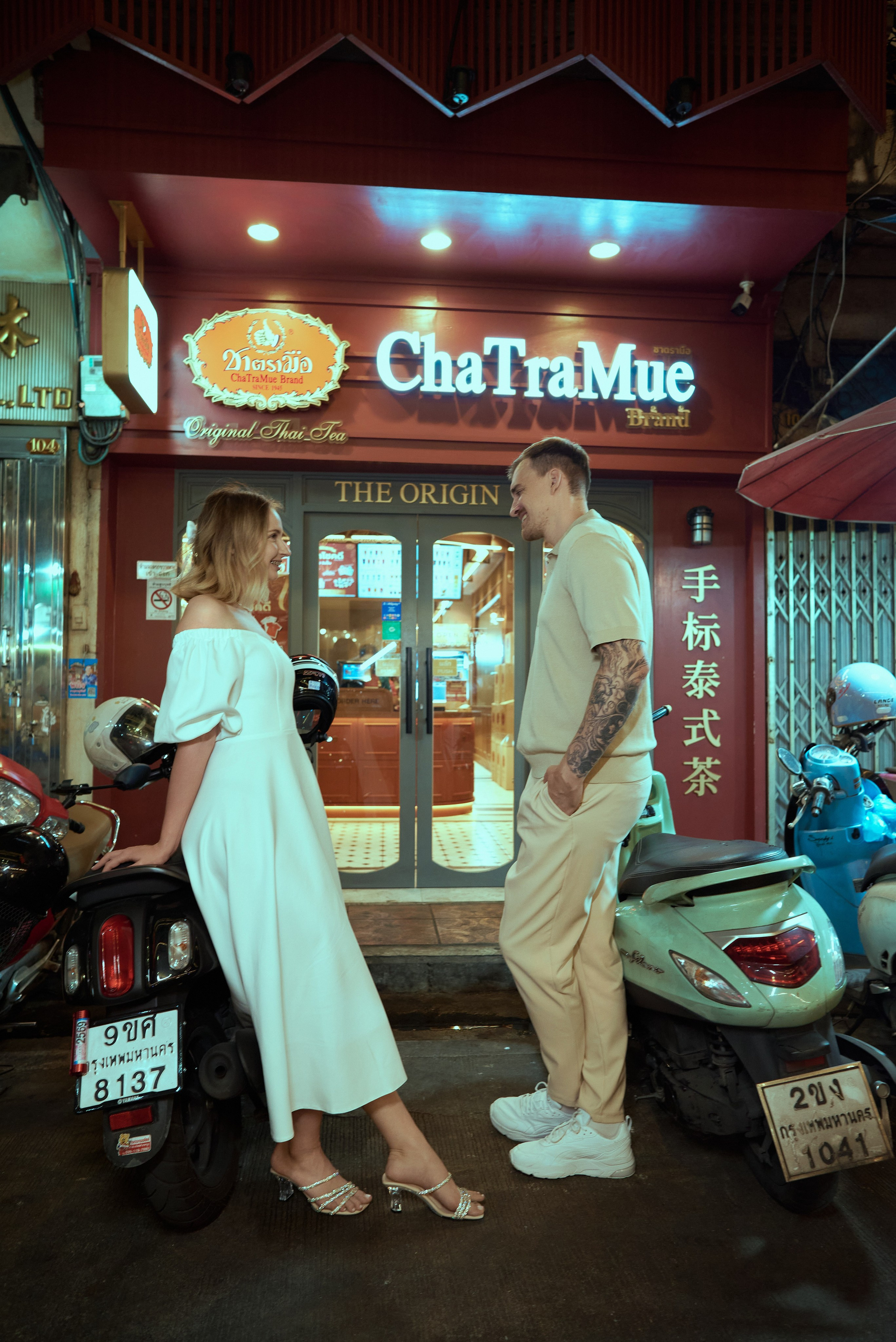 Lovestory in Chinatown. Photographer Bangkok — Pattaya | фотограф Бангкок — Паттайа