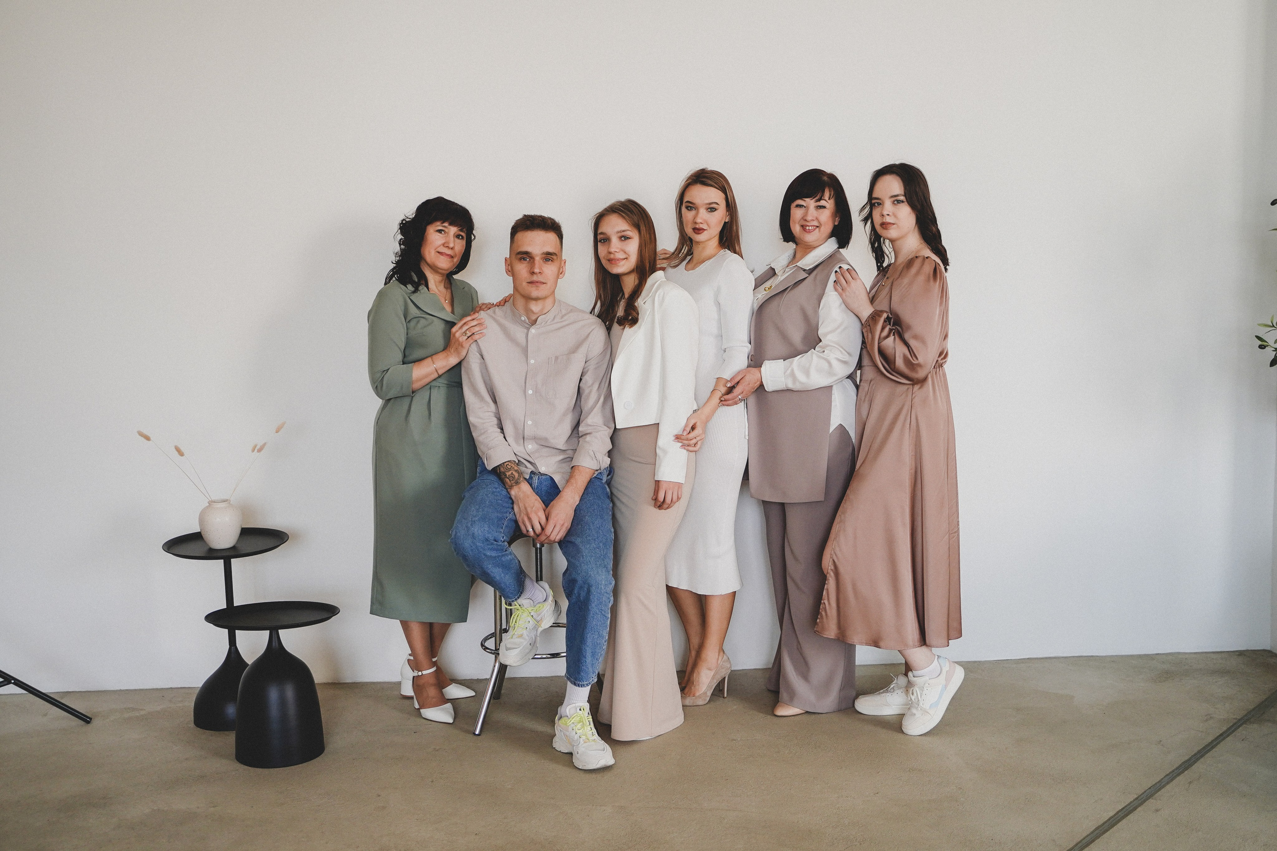 Фотосессия большой семьи в студии. Семейный и женский фотограф в Краснодаре Анастасия Приймак
