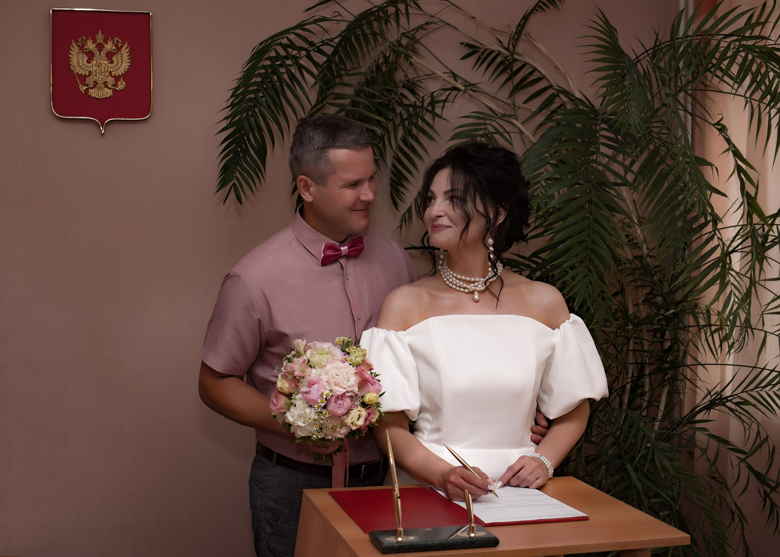 Свадебная фотосессия регистрации брака в загсе г. Кохма свадебный фотограф Коляганов Николай