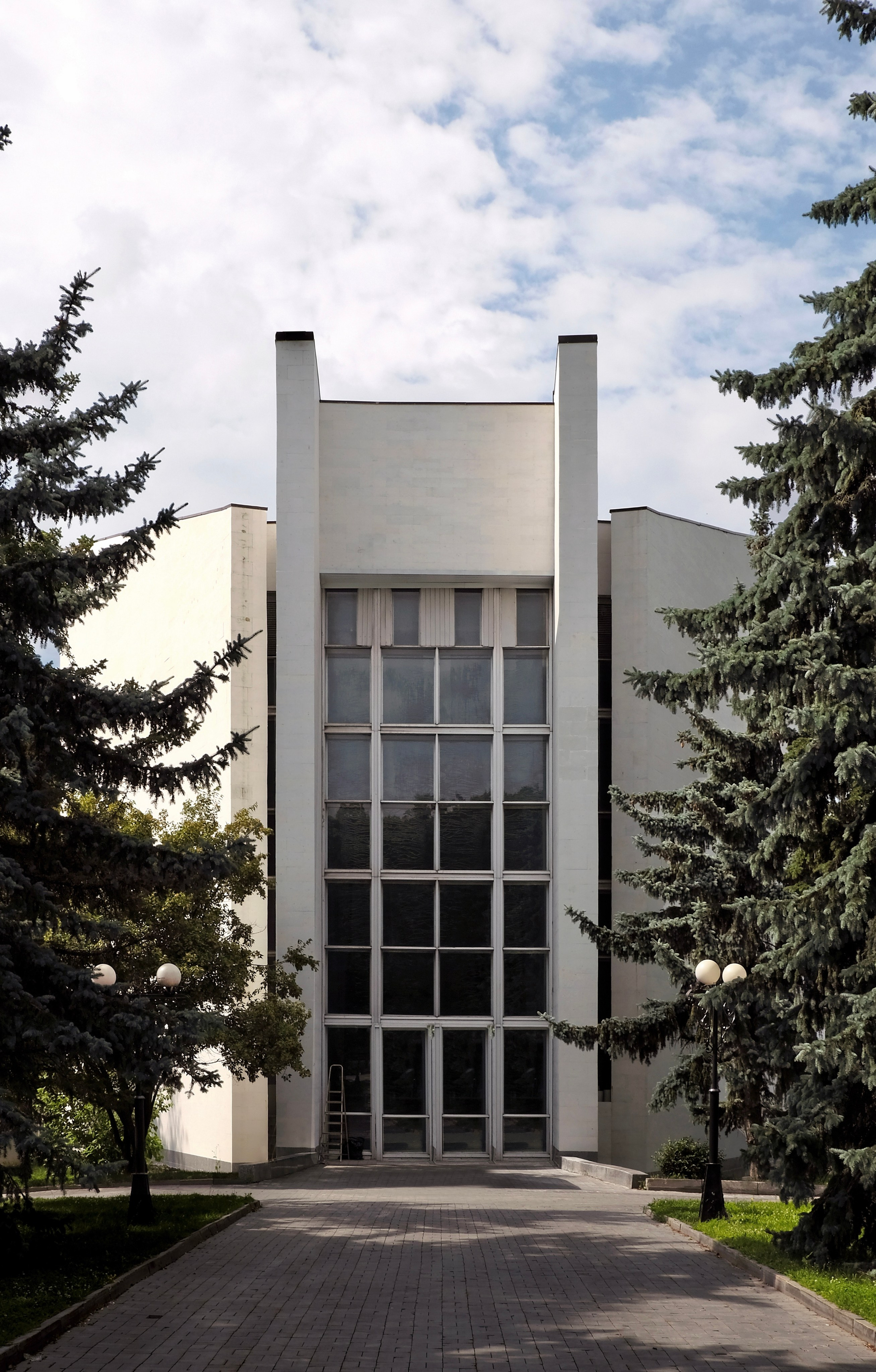 Troekurovo Cemetery. Интерьерный архитектурный фотограф | interior architectural photographer