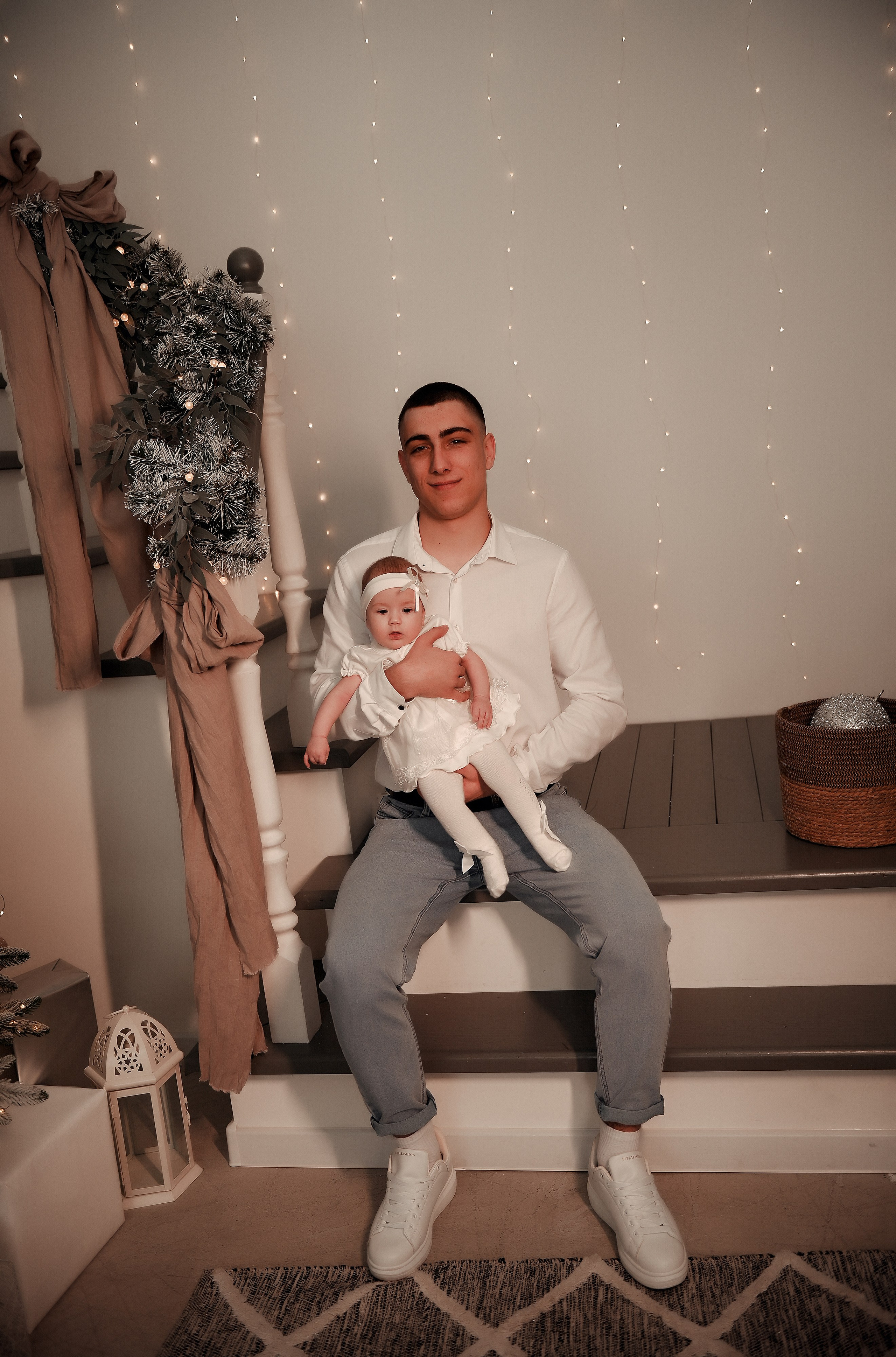 Новогодняя семейная. Свадебный, семейный, детский, контент фотограф в Омске Максим Ильин