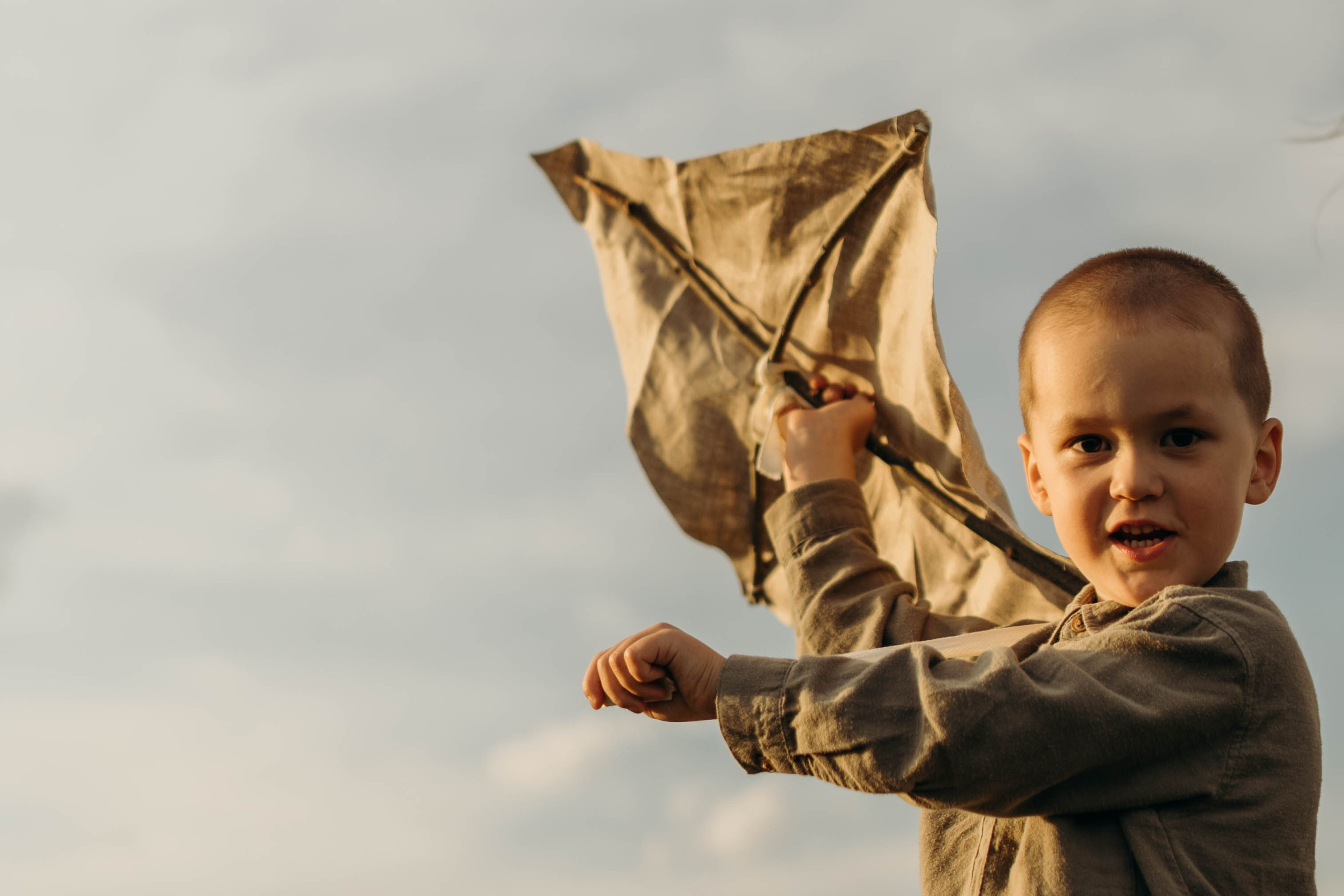 Семейная фотосессия на закате. Семейный и портретный фотограф во Владимире и Суздале