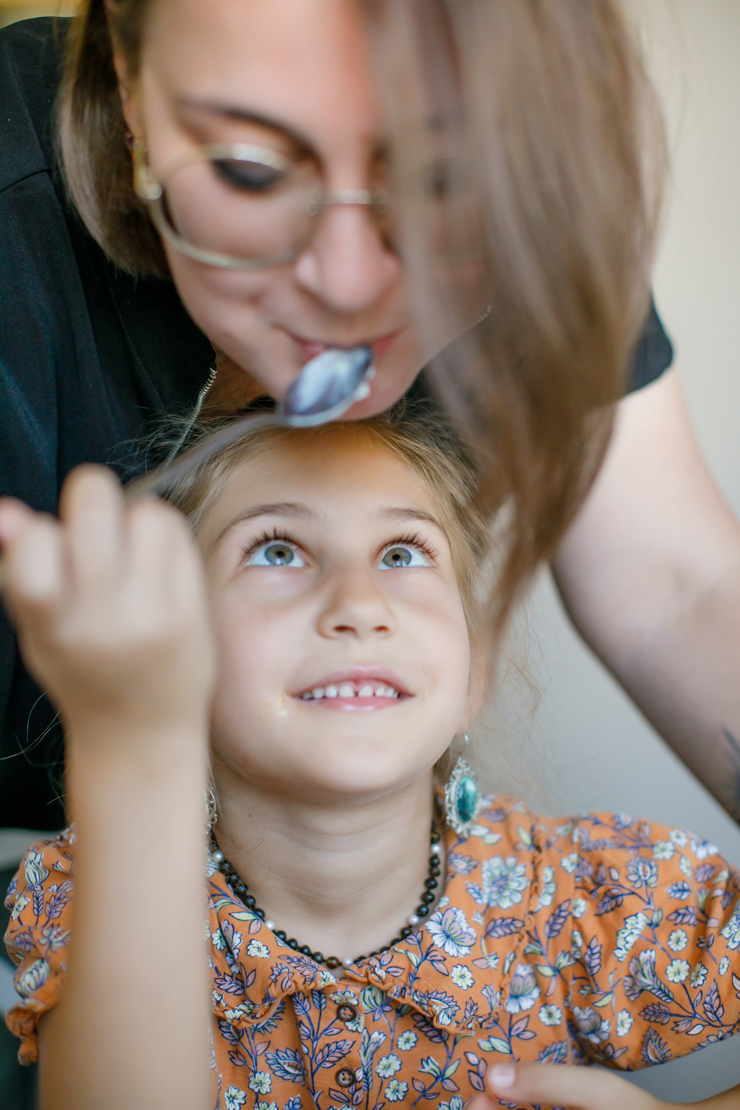 Первоклашка. Как Нюсю в школу провожали. Школьные альбомы, Семейные съемки, Портреты, Фотограф Елена Кузнецова