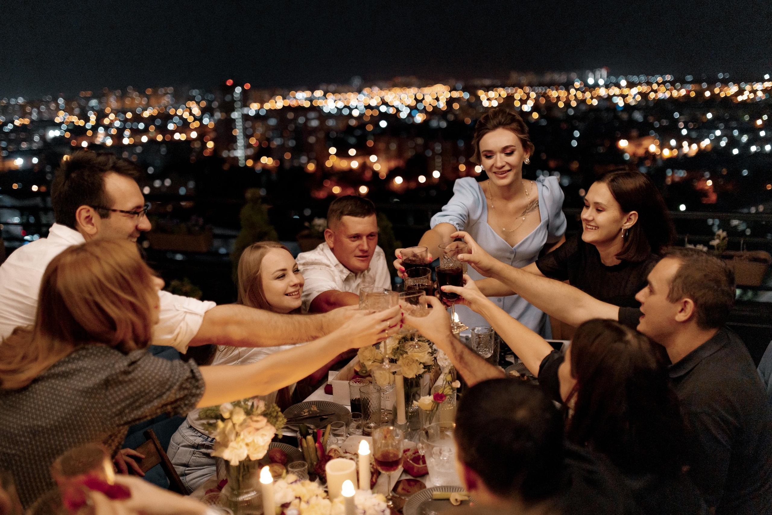День рождения Марины на террасе. Фотограф Виталий Вязьмикин