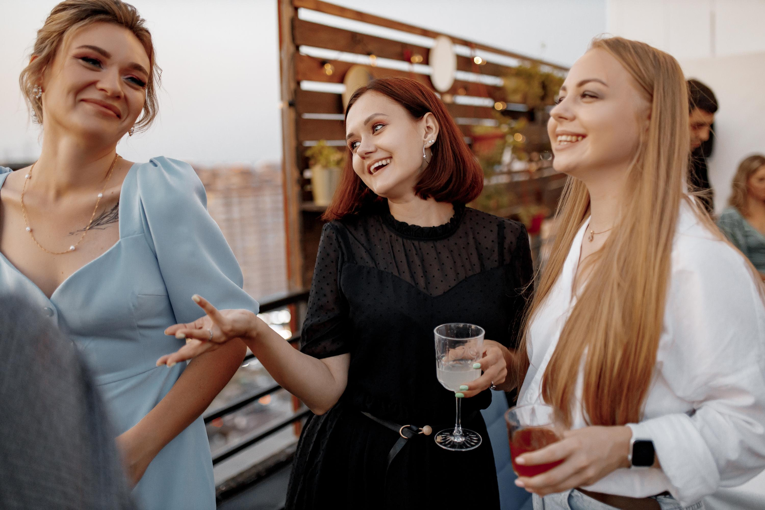 День рождения Марины на террасе. Фотограф Виталий Вязьмикин