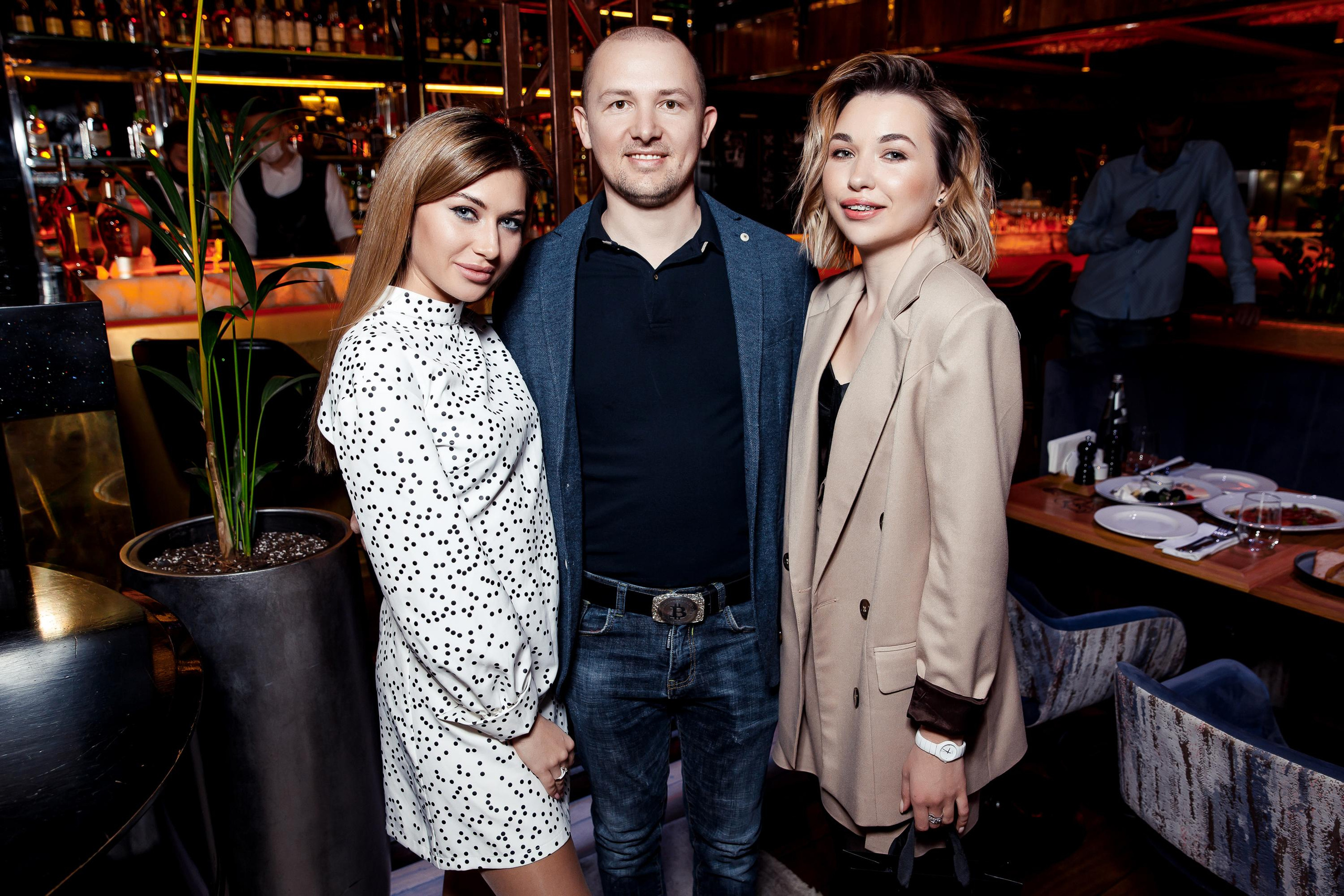 День рождения Насти в ресторане Студио64. Фотограф Виталий Вязьмикин