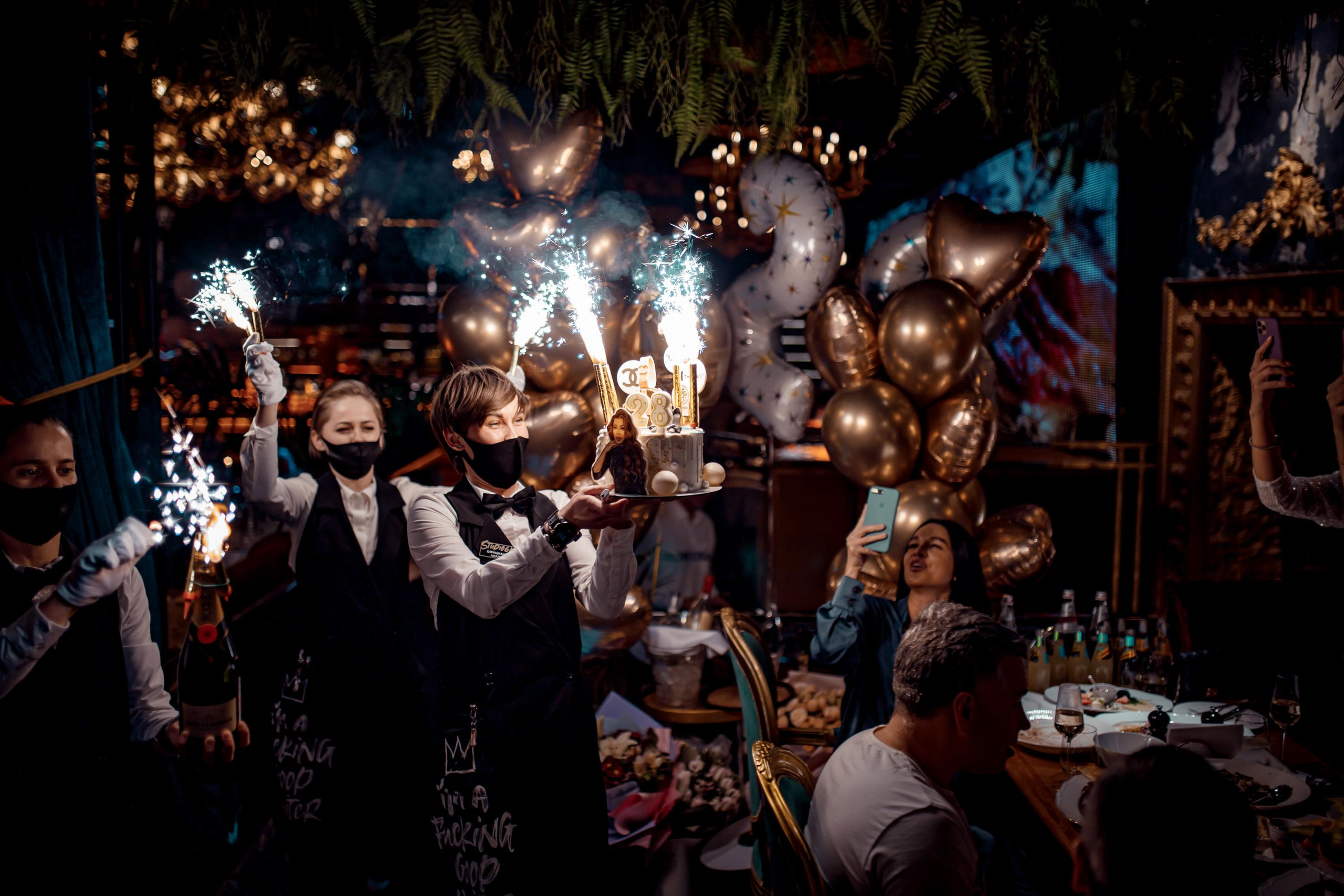 День рождения Яны в ресторане Студио64. Фотограф Виталий Вязьмикин