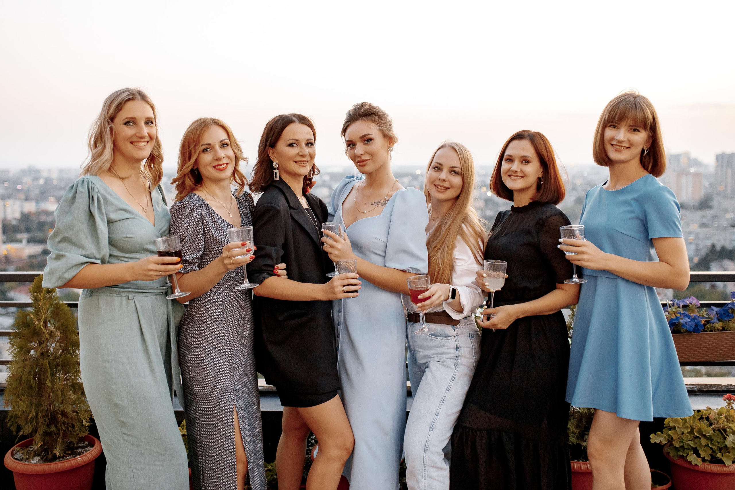 День рождения Марины на террасе. Фотограф Виталий Вязьмикин