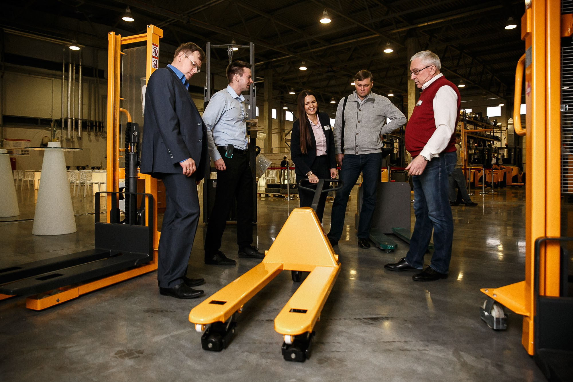 JUNGHEINRICH. Рабочая сторона — бизнес портрет и репортаж в Санкт-Петербурге