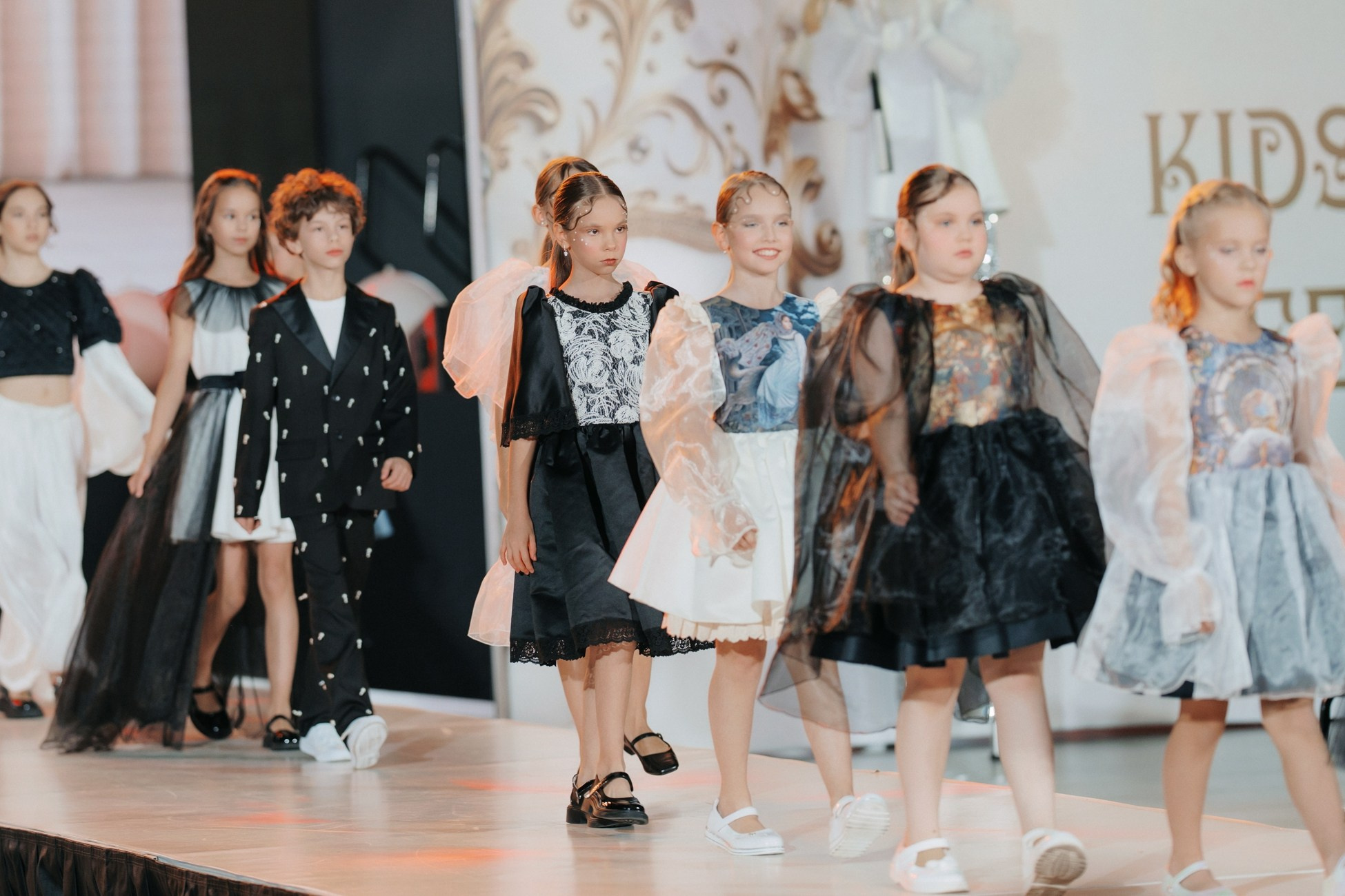 Kids Fashion Week. Annyshka