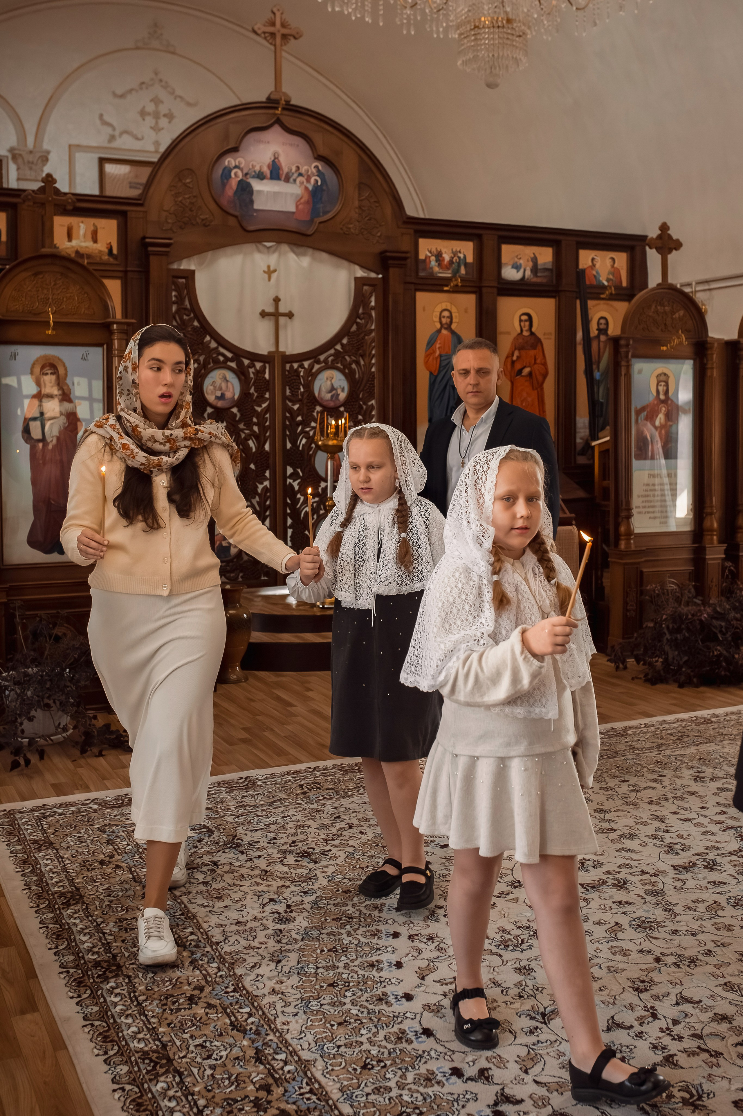 Крещение сестрёнок в храме священномученика Ермогена. Фотограф на Крещение и Венчание в Ташкенте