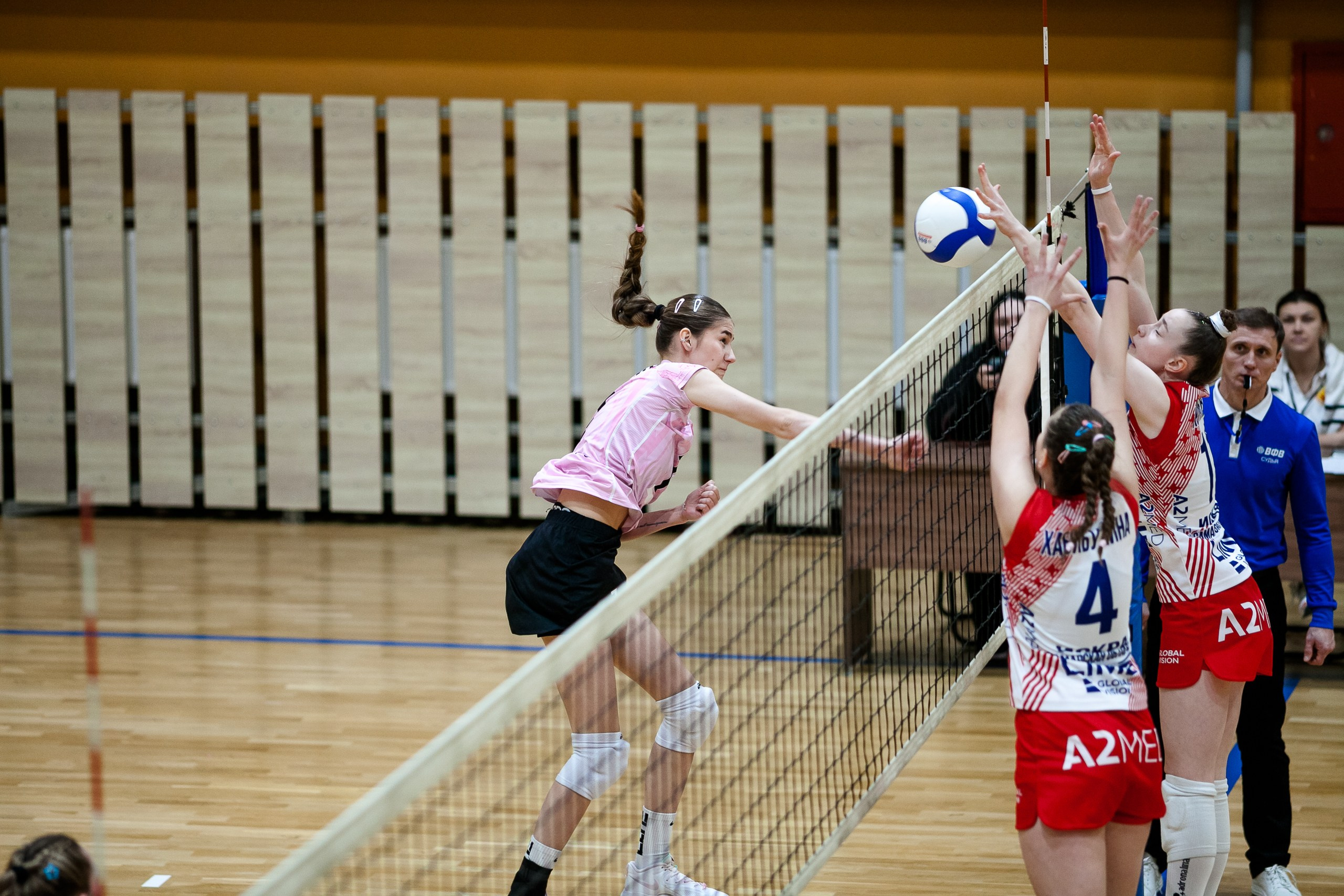 СШ11 — Искра / 1 игра. Фотография