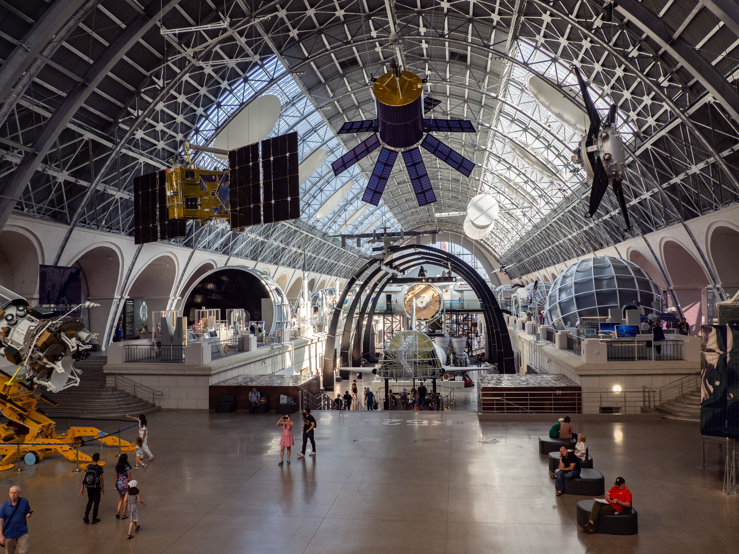 20220811 ВДНХ. Дмитрий Ремизов. Фотография, как хобби