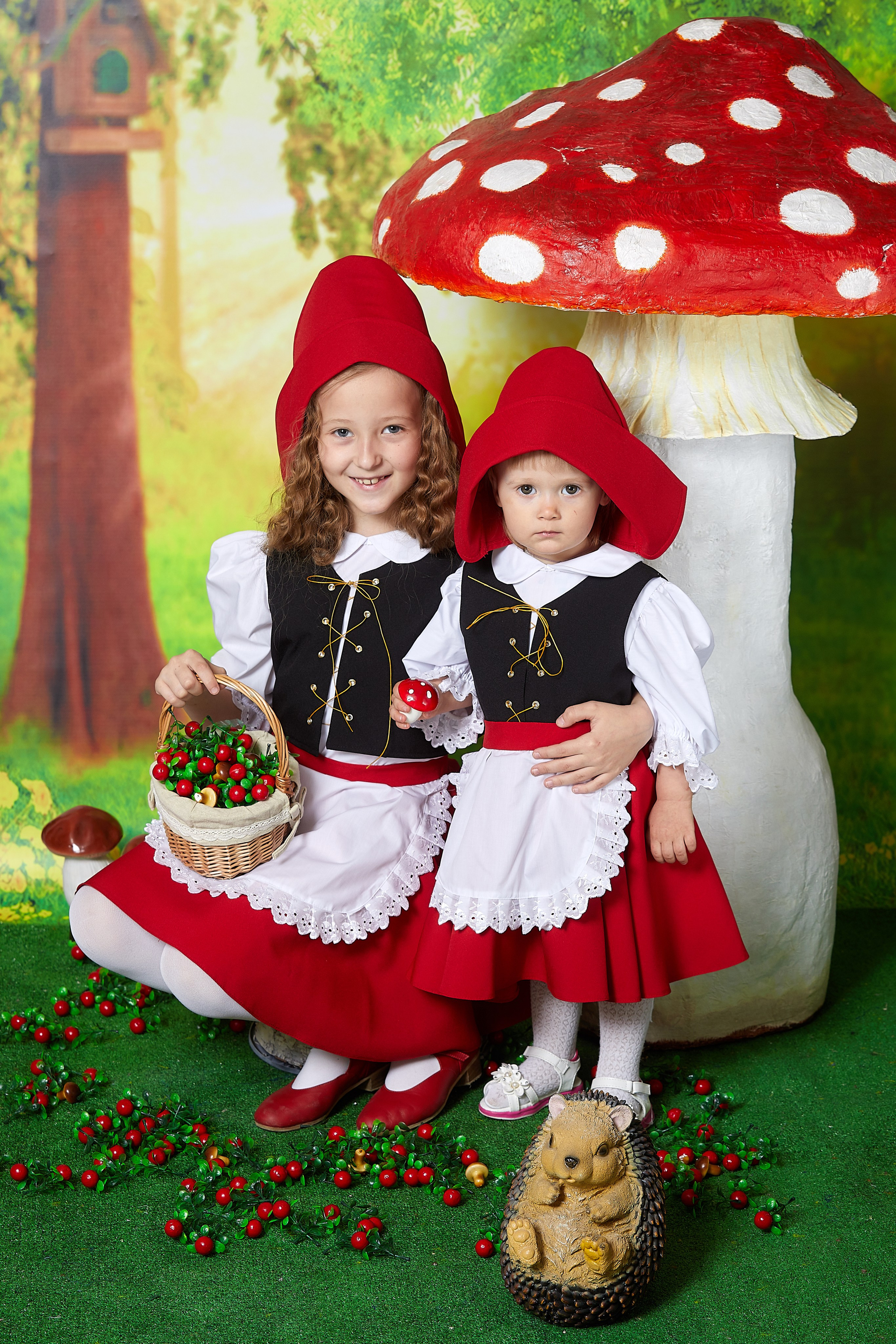 Под грибом. Детская выездная фотостудия