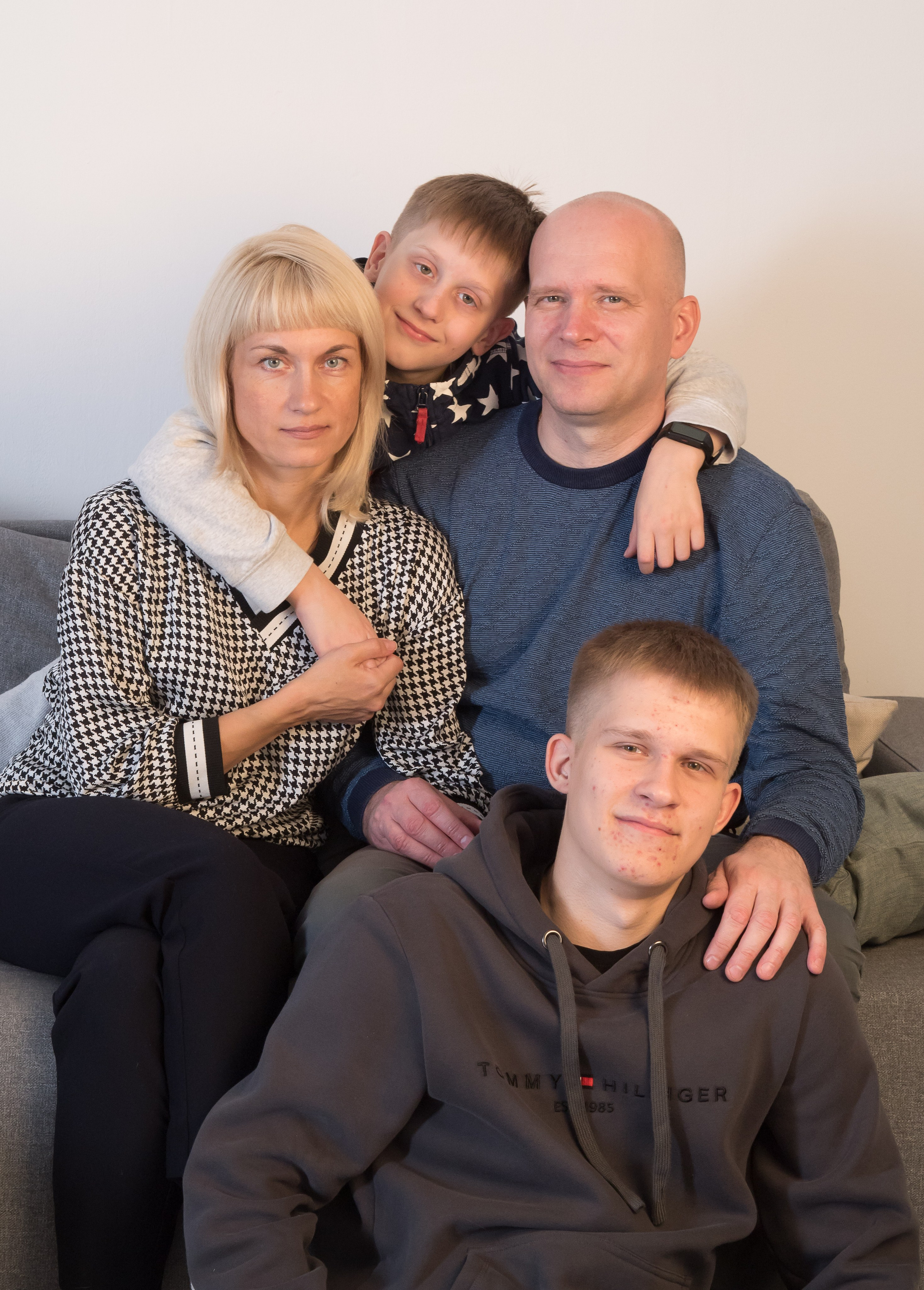 Евгений с его прекрасной семьей. Семейный детский фотограф в Красноярске Скачкова Юлия