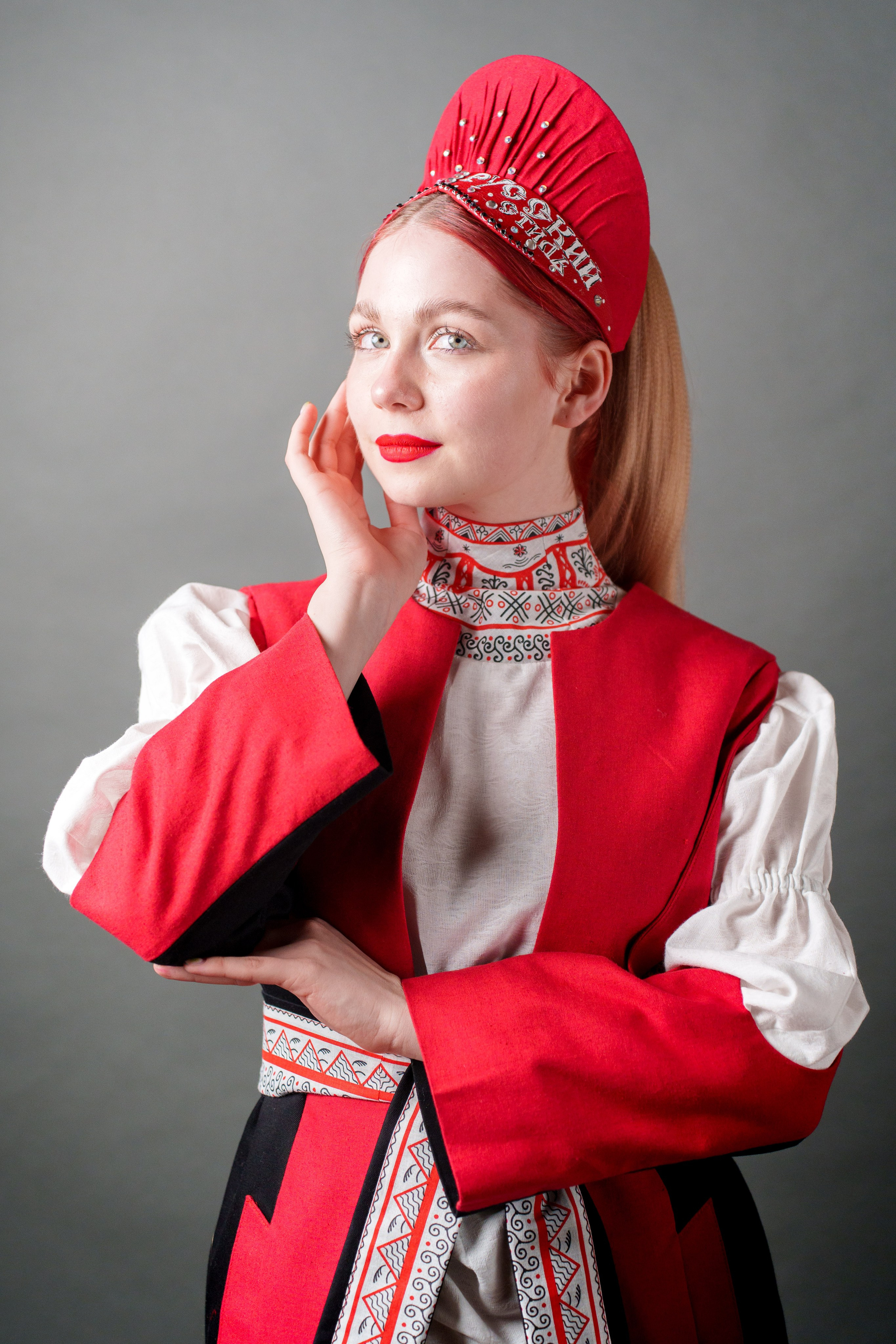 Коллекция одежды Елены Мошкиной «Мезень». Фотограф в Санкт-Петербурге Ибрагимова Алина