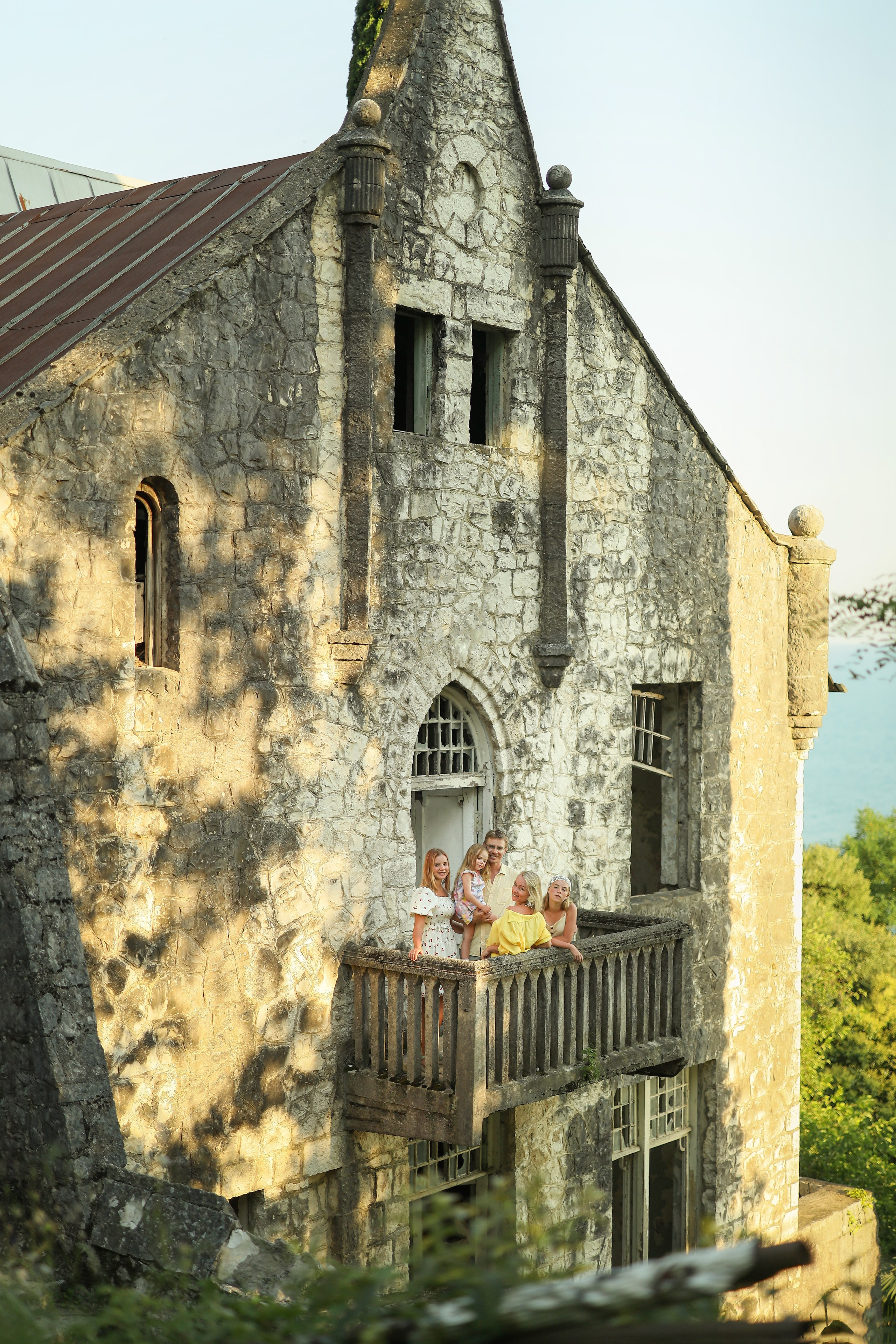Семейная фотосессия в Гагре. Свадебный и семейный фотограф в Абхазии Жанна Соснина