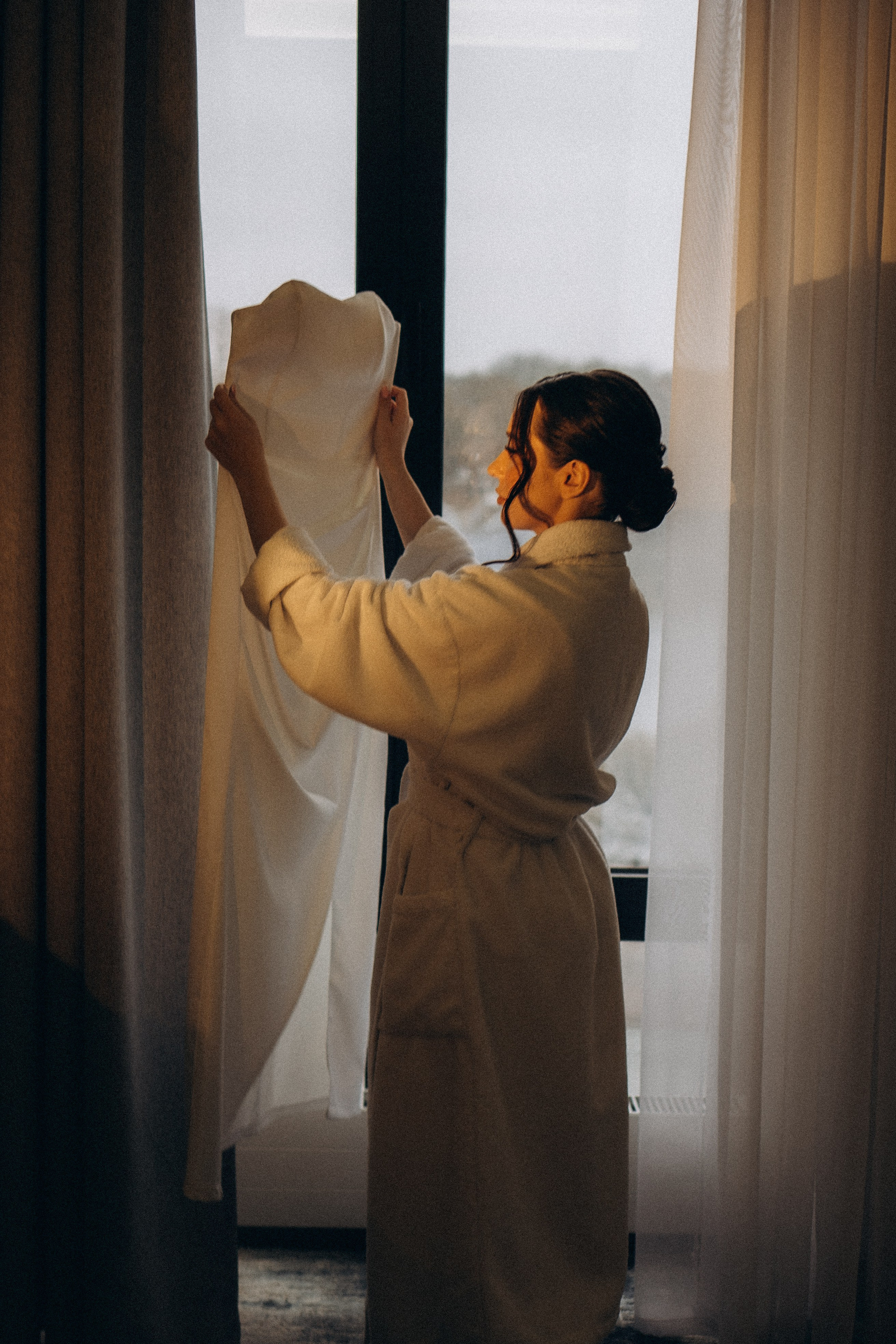 СВАДЕБНАЯ СЬЕМКА СБОРОВ ЖЕНИХА И НЕВЕСТЫ В ОТЕЛЕ И ТАКЖЕ ФОТОСЕССИИЯ В ОТЕЛЕЕ МЕГАПОЛИС БРЯНСК. Профессиональный фотограф, Санкт-Петербург — Виктория Богомолова