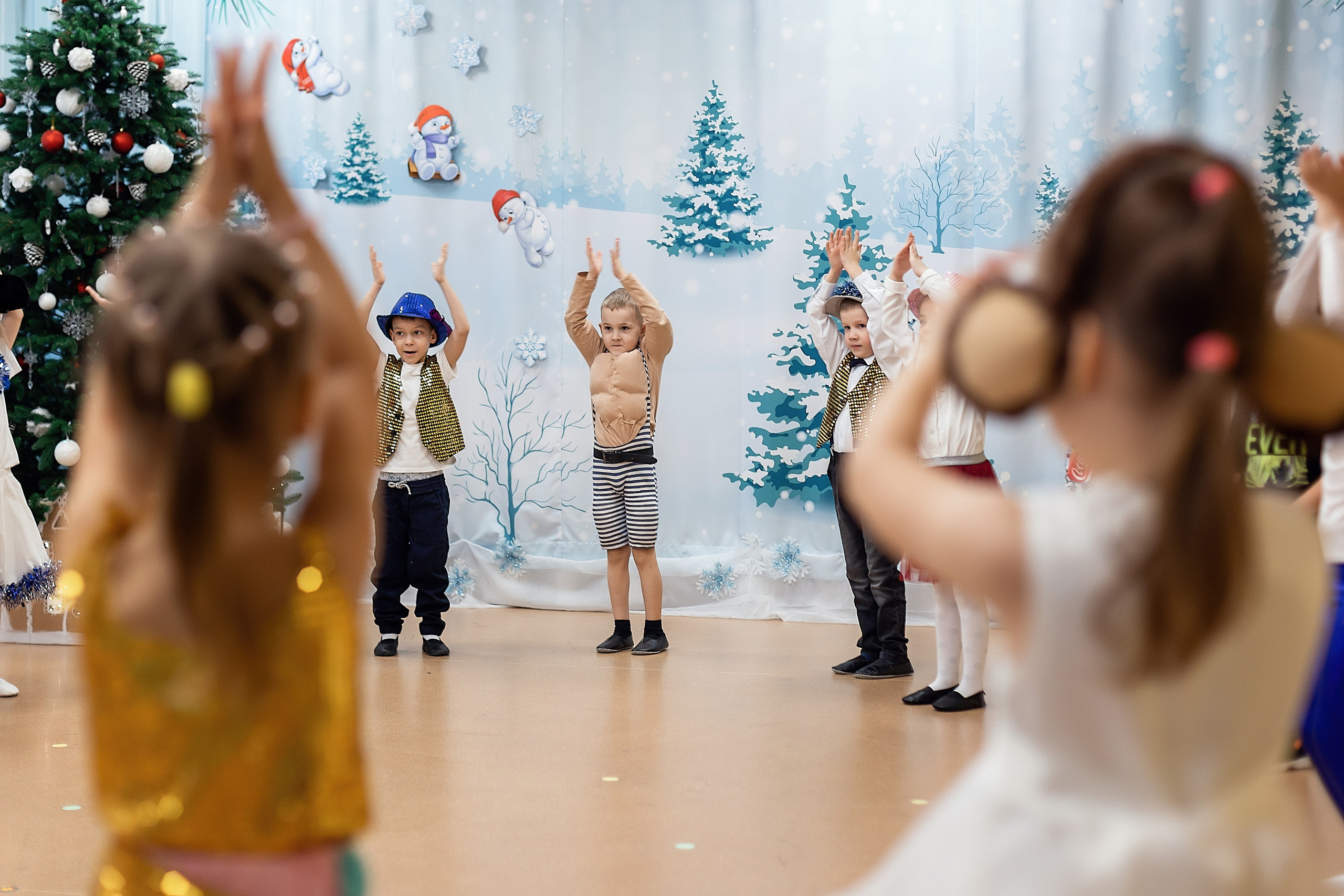 Утренник_"Веселый балаганчик» 2024. Семейный фотограф в Санкт-Петербурге