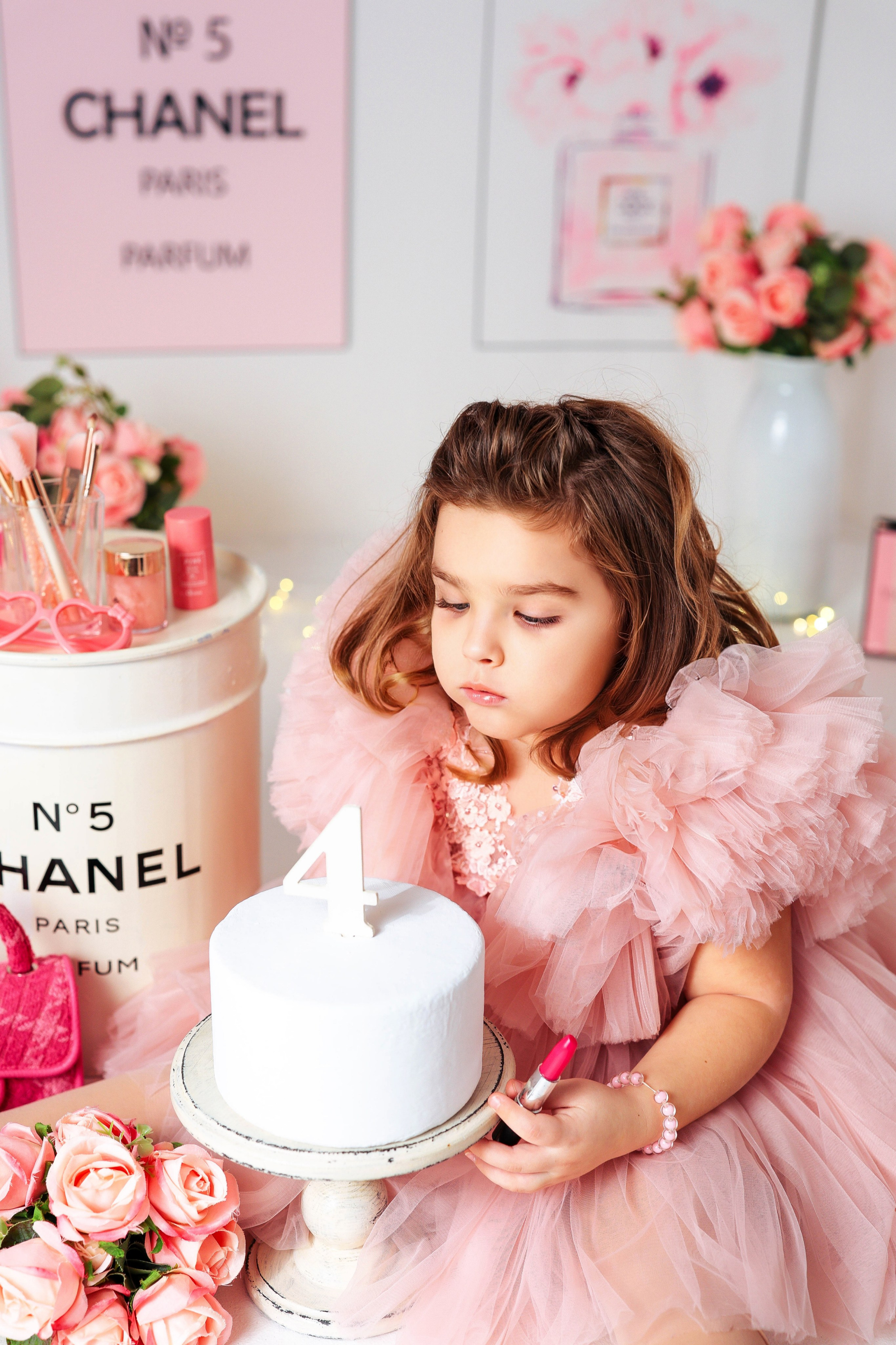 Малышки Антураж