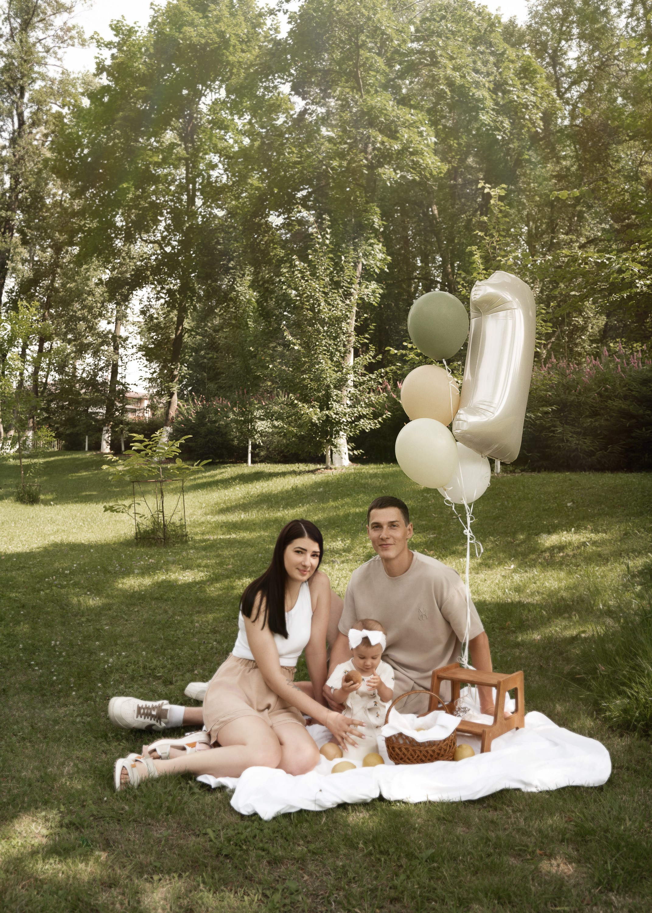 АЛИСА 1 ГОДИК. Женский портрет