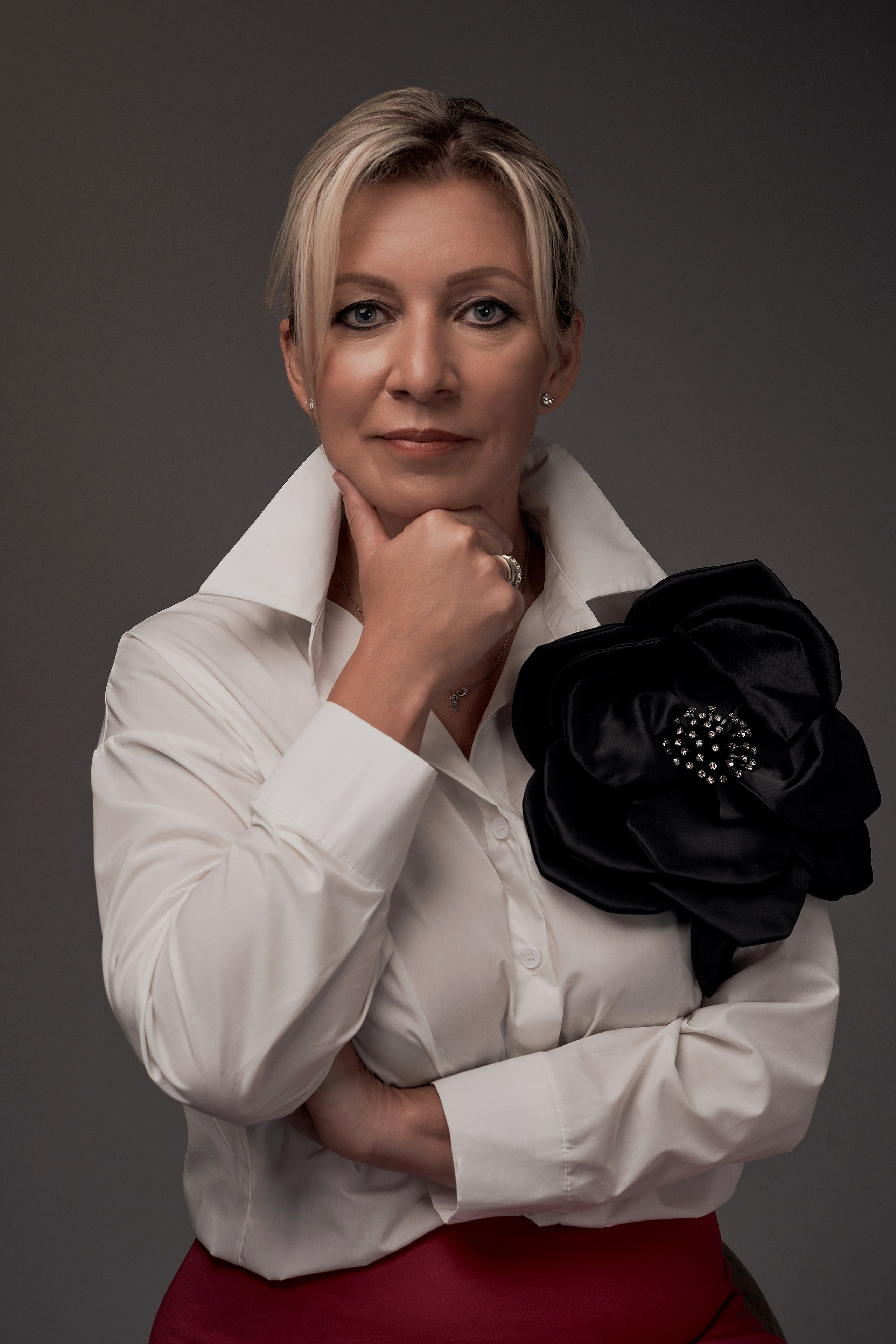 Мария Захарова портрет