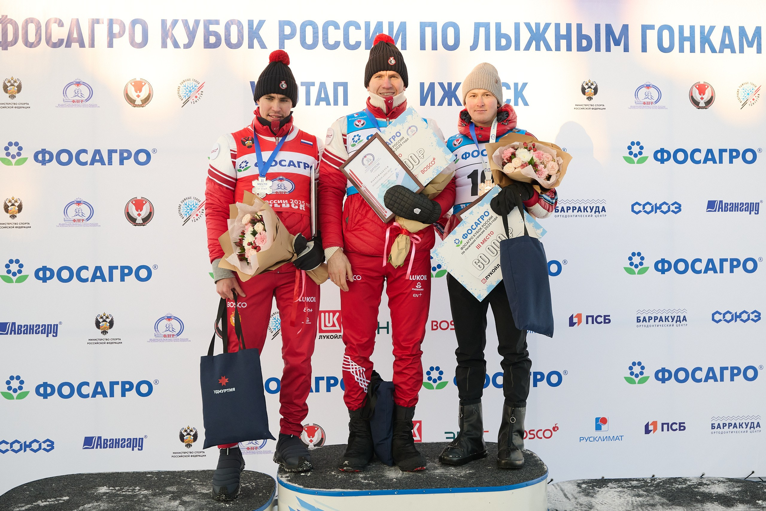 VI этап ФосАгро Кубка России по лыжным гонкам. Спринт. Ижевск 25.01.2025. Спортивный репортажный фотограф в Ижевске Сергей Мерзляков