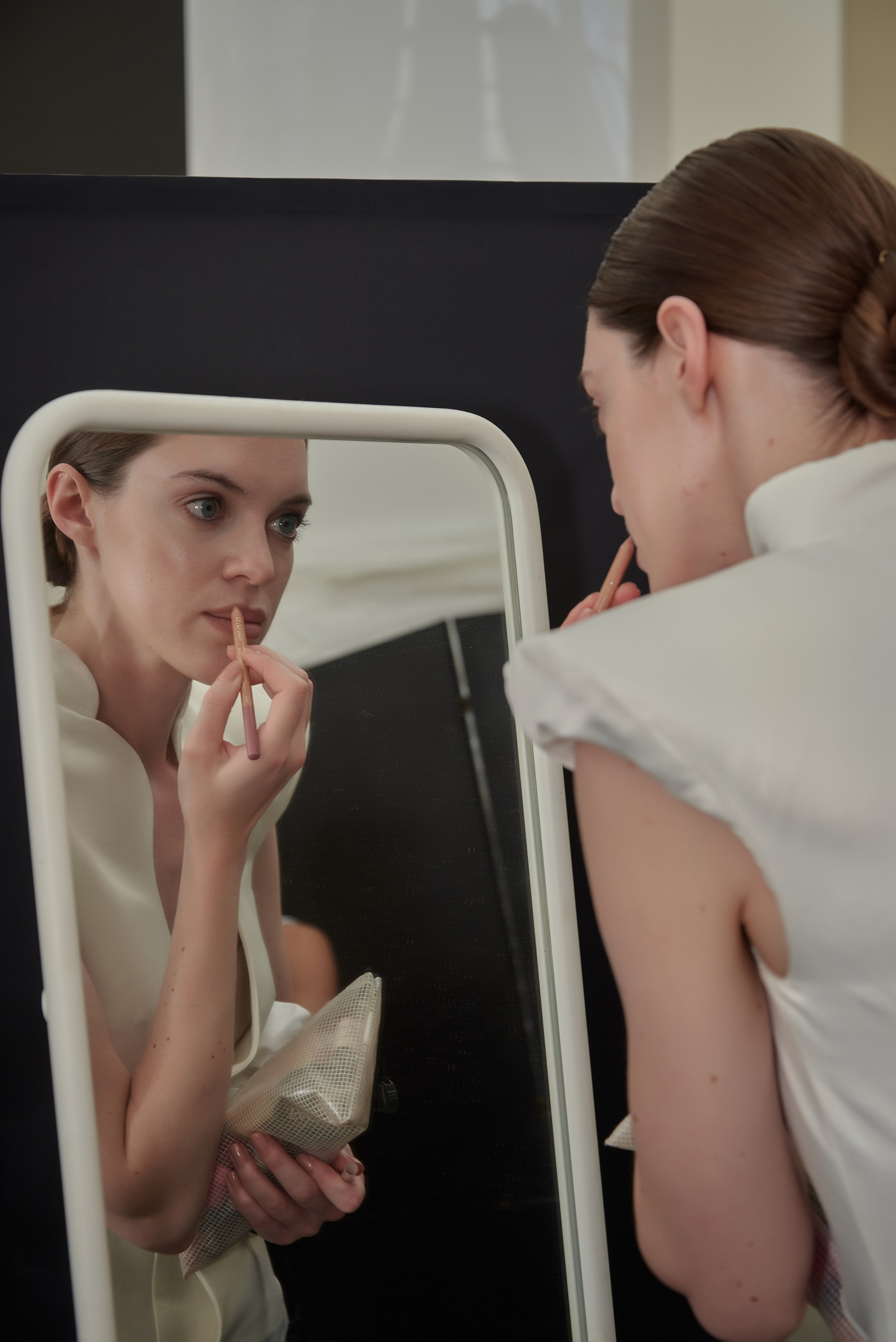 Backstage с показа ALENA COJOCARU RFW 2025. Наталия Дианова — фотограф для брендов и экспертов в Москве