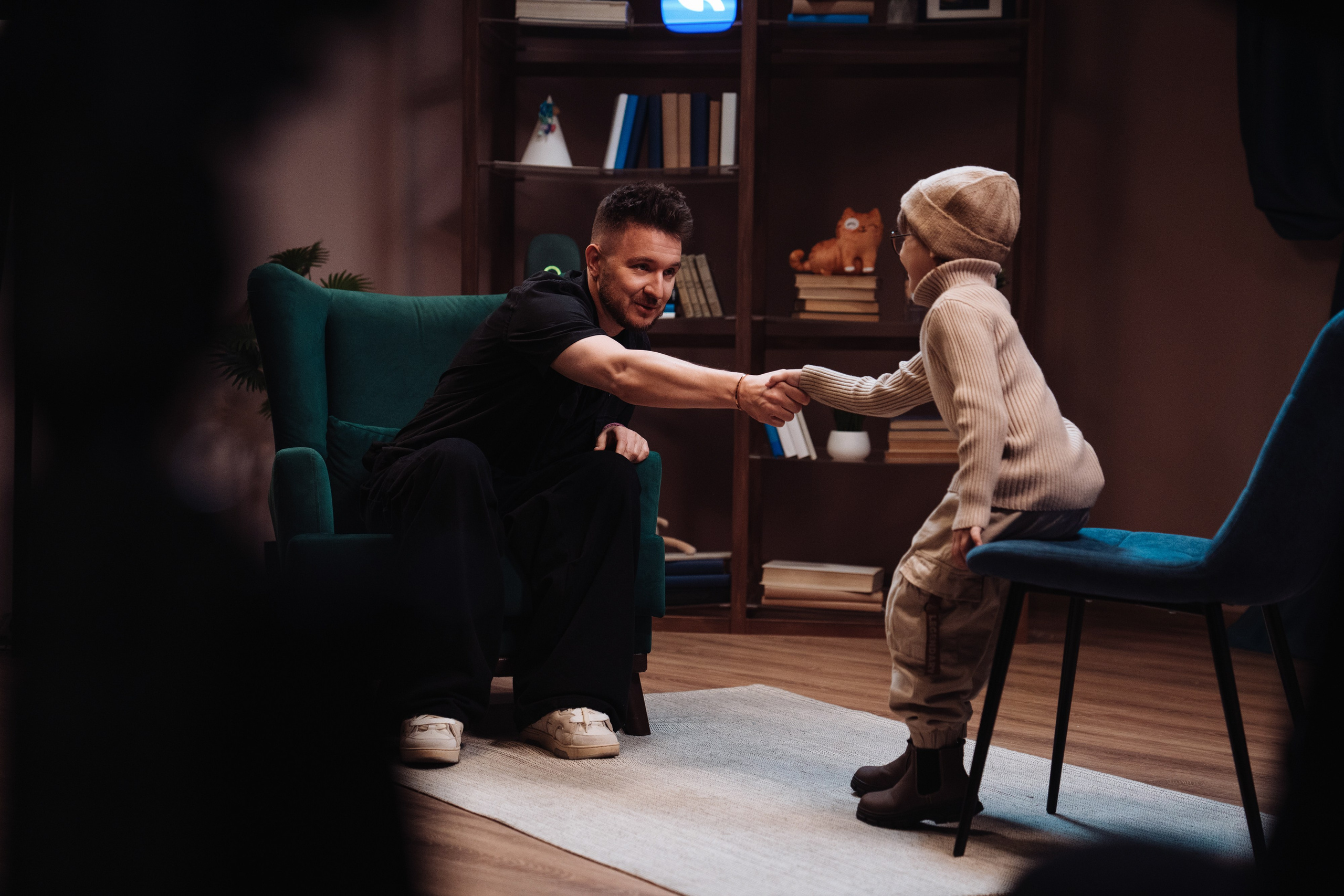 Шоу — Кто здесь папа?