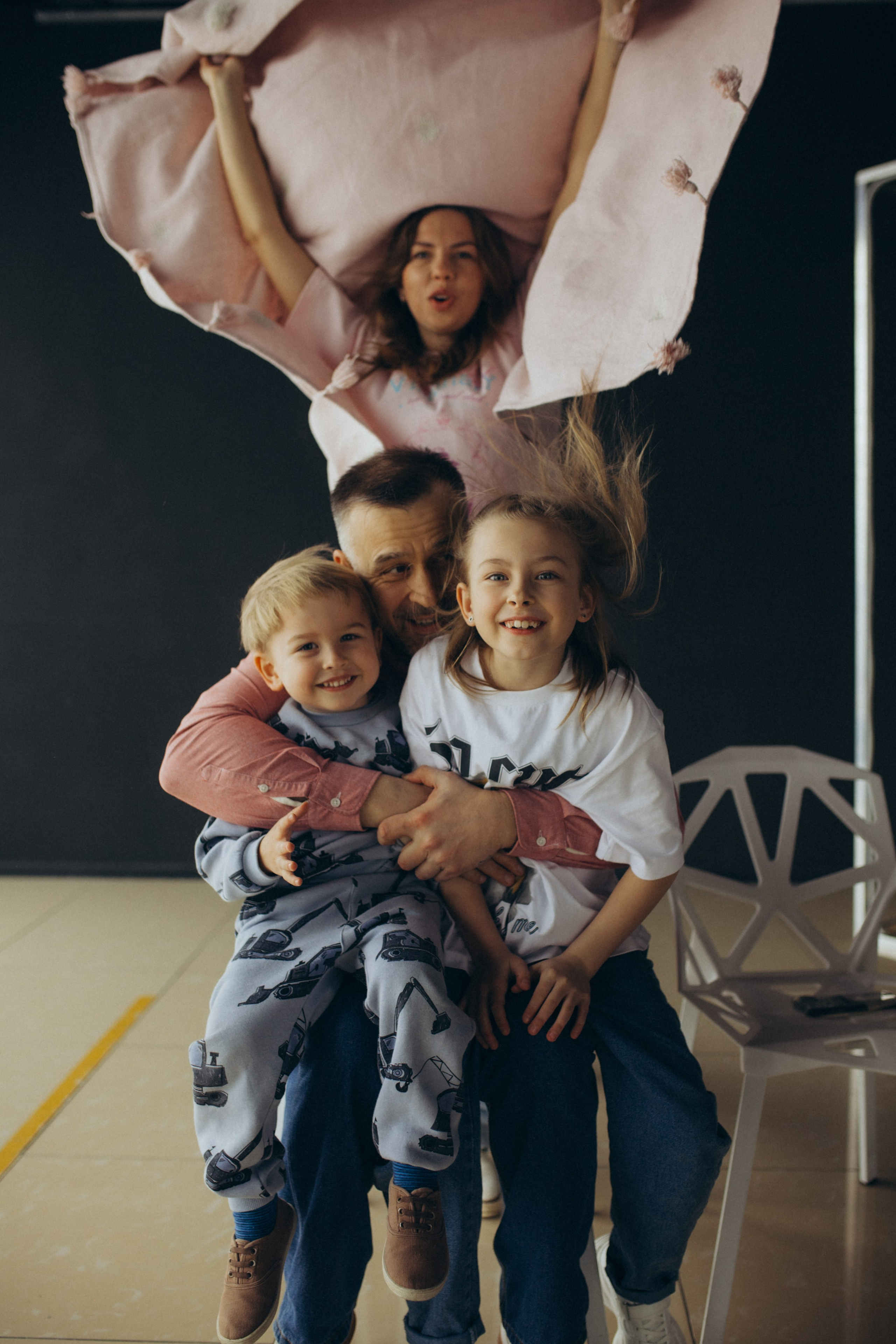 Семейная в студии. Семейный фотограф Lifestyle Ноябрьск/Губкинский/Тобольск