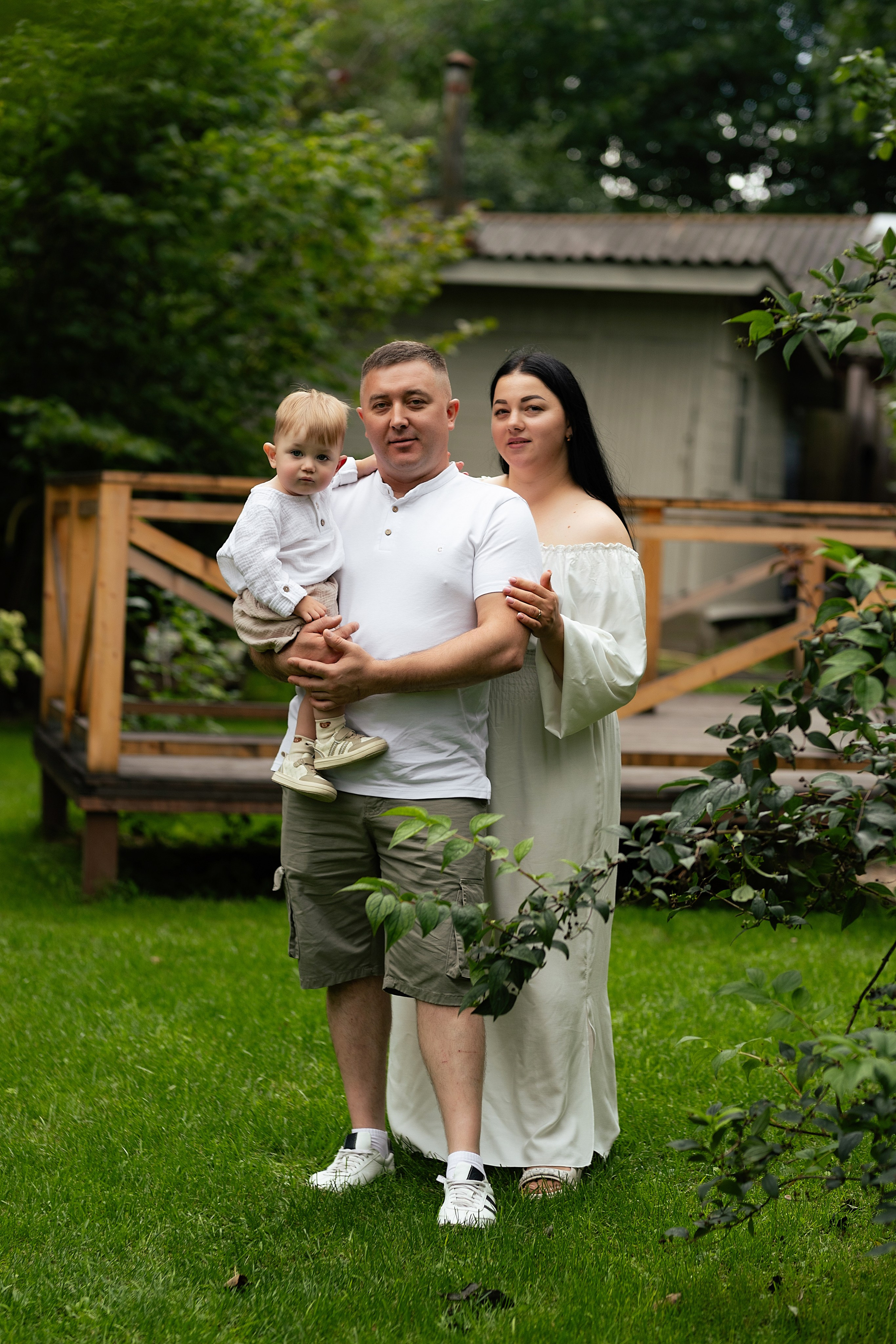 Семейная фотосессия на фотодаче в Купавне. Фотограф в Железнодорожном и Балашихе