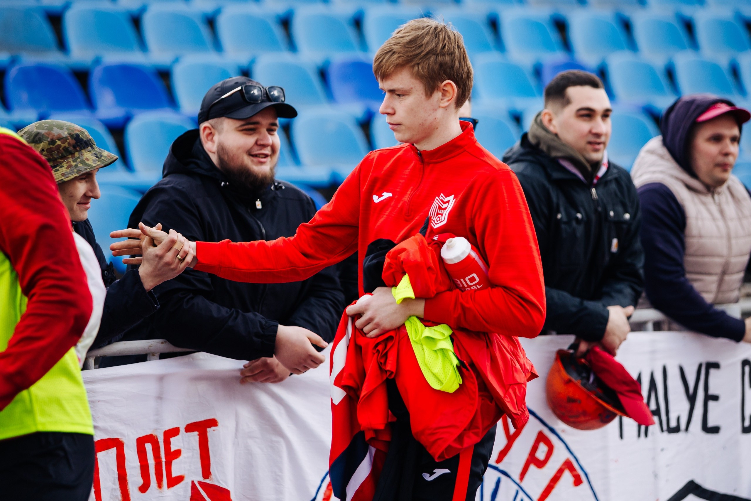 ФК «Металлург-Магнитогорск» vs ФК «ОСШ-Челябинск-М» // 05.04.25. Денис Прохоров Фотограф в г. Магнитогорск