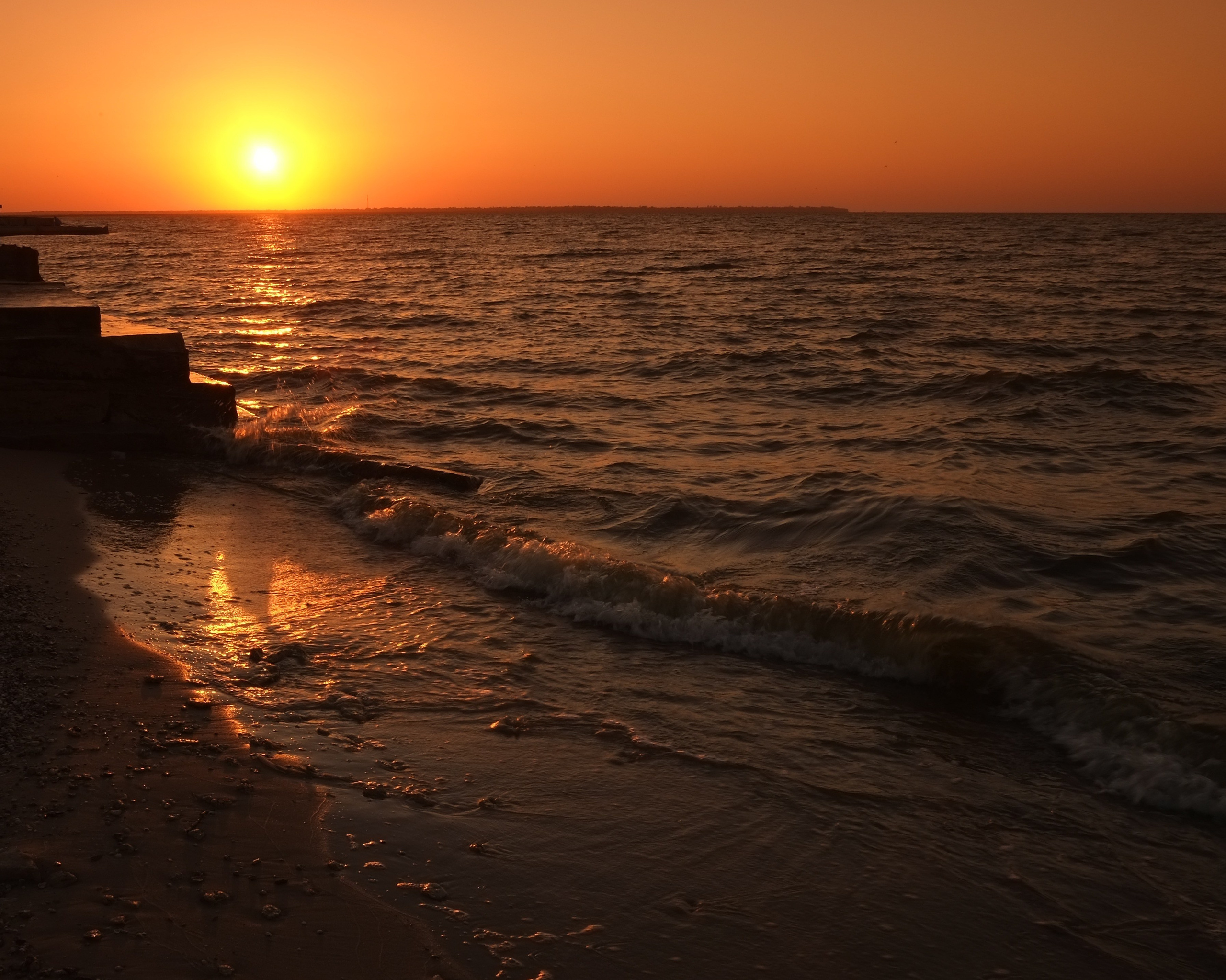 Закат над Азовским морем.