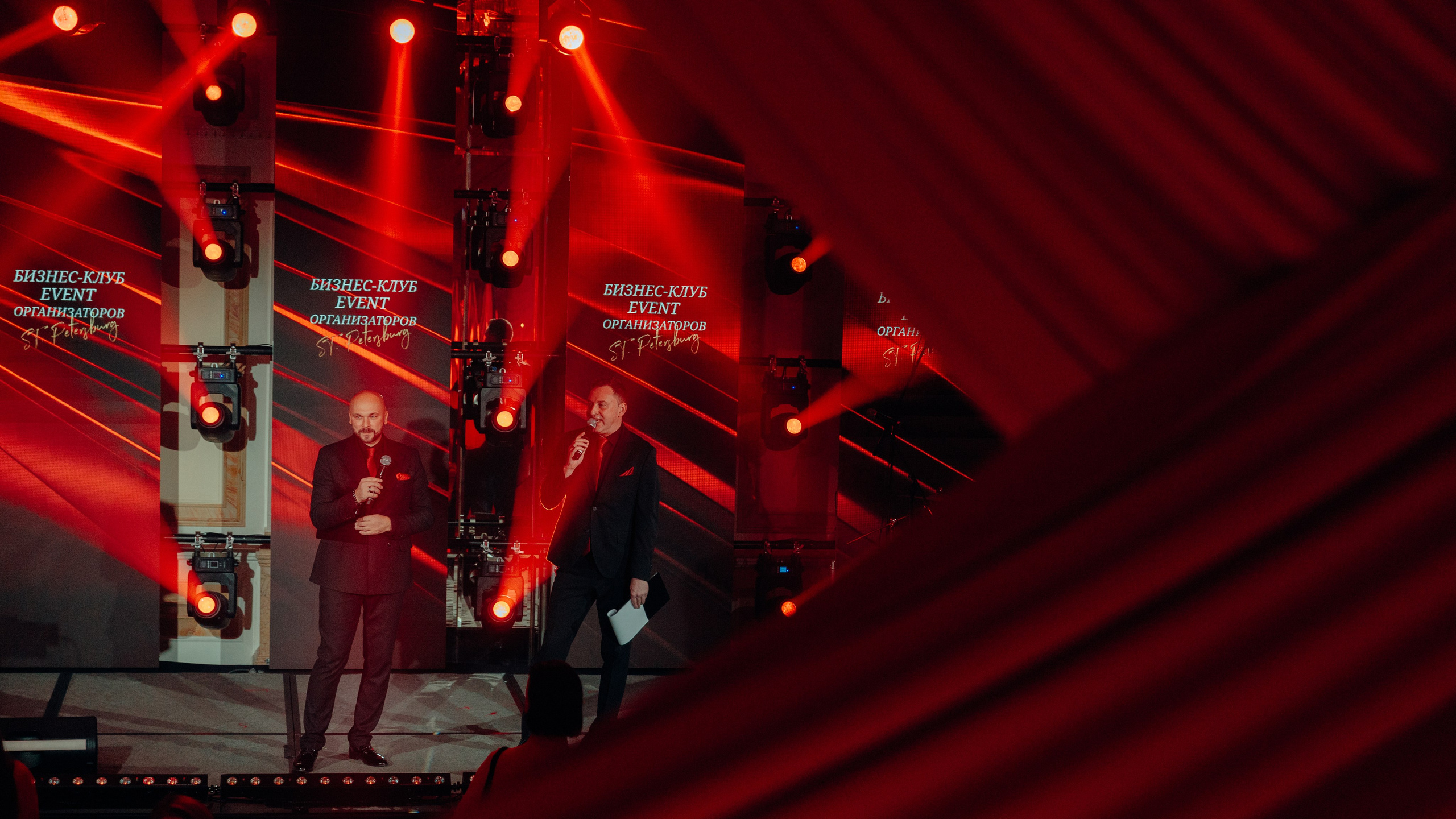 Red ball. Свадебный фотограф в Санкт-Петербурге и Москве Андрей Чернов