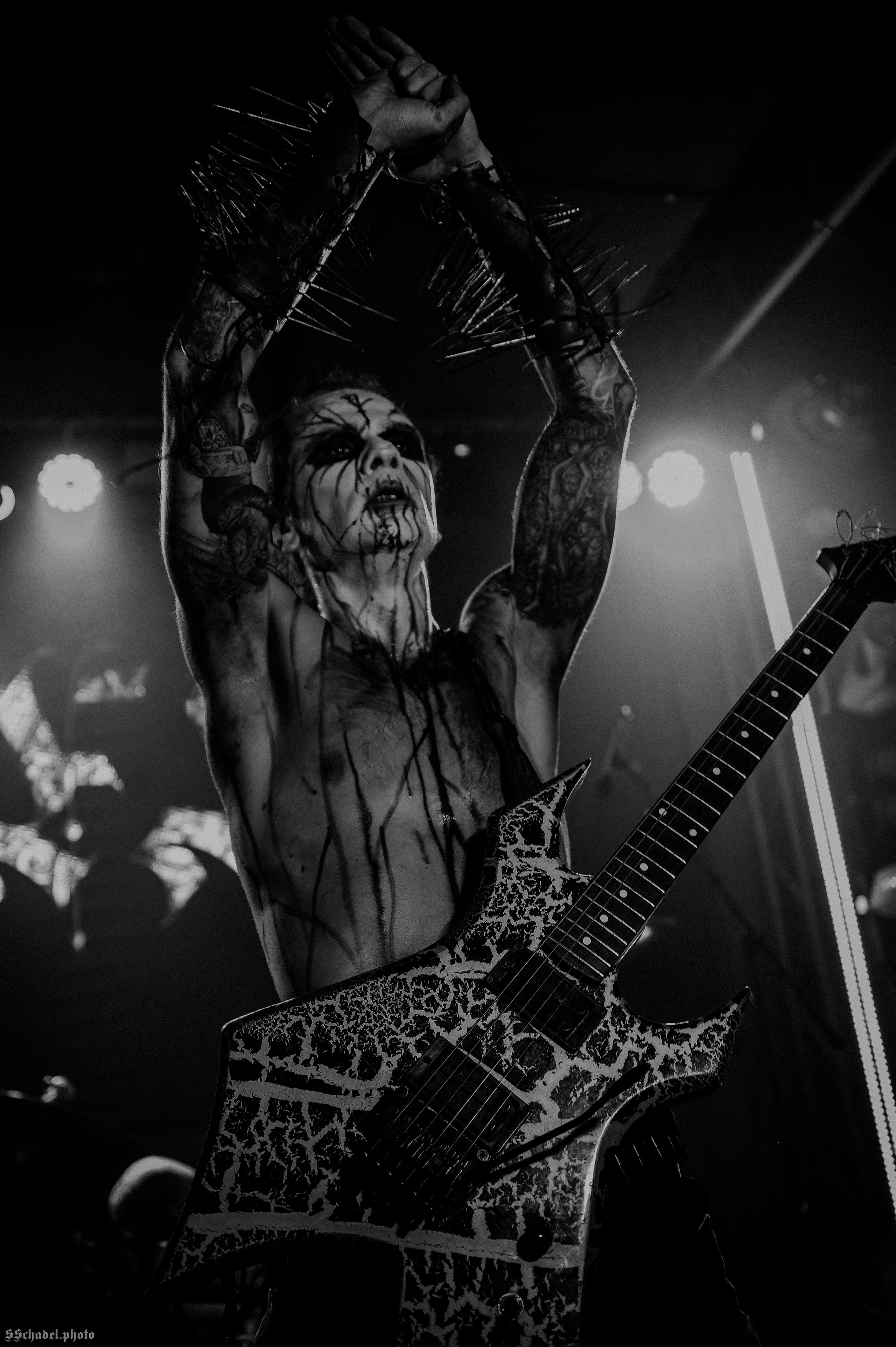 Frostlagte Måne 30.08.25. We will make everything metal!
