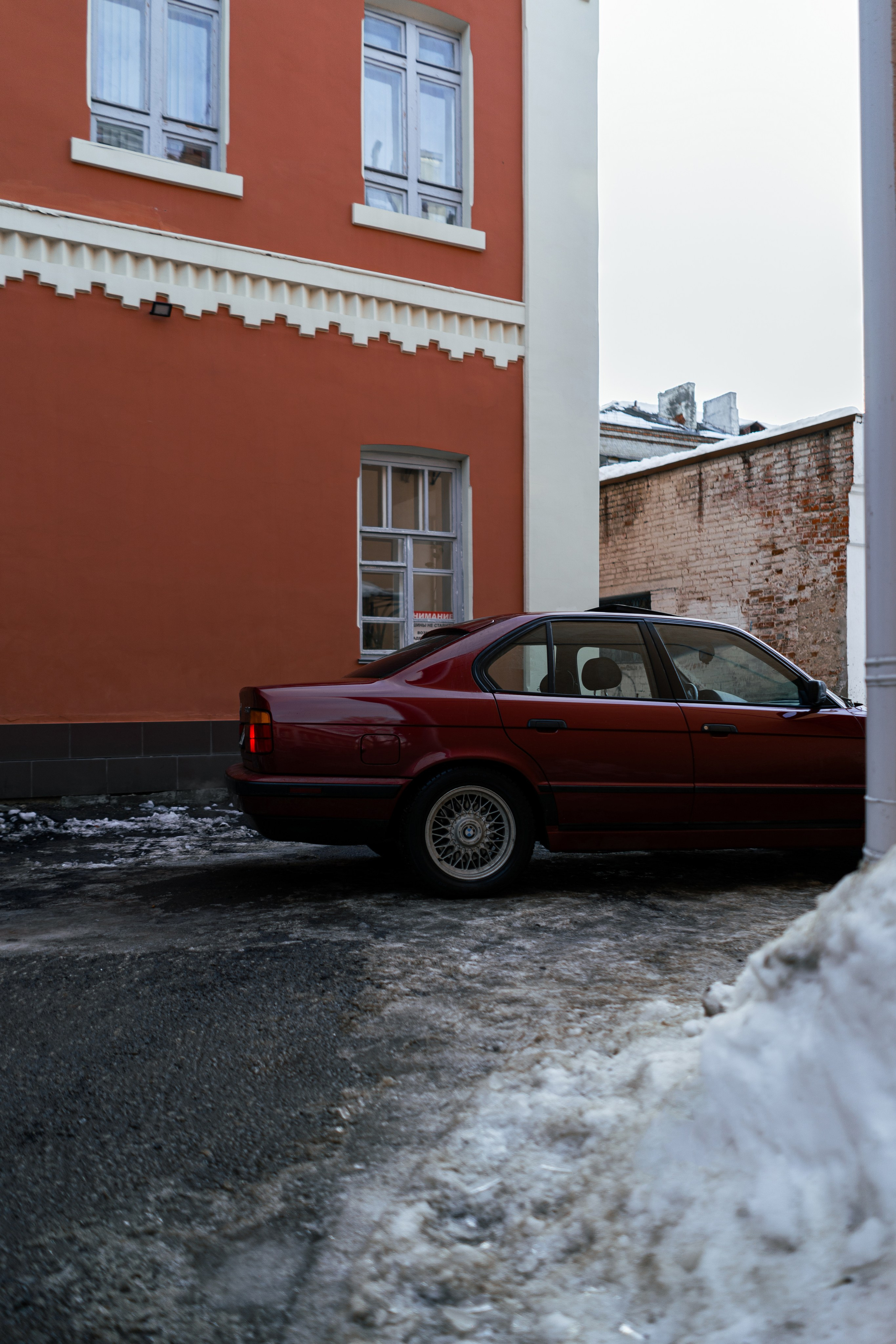 Автомобильная фото-сессия BMW 540i E34 в Калуге