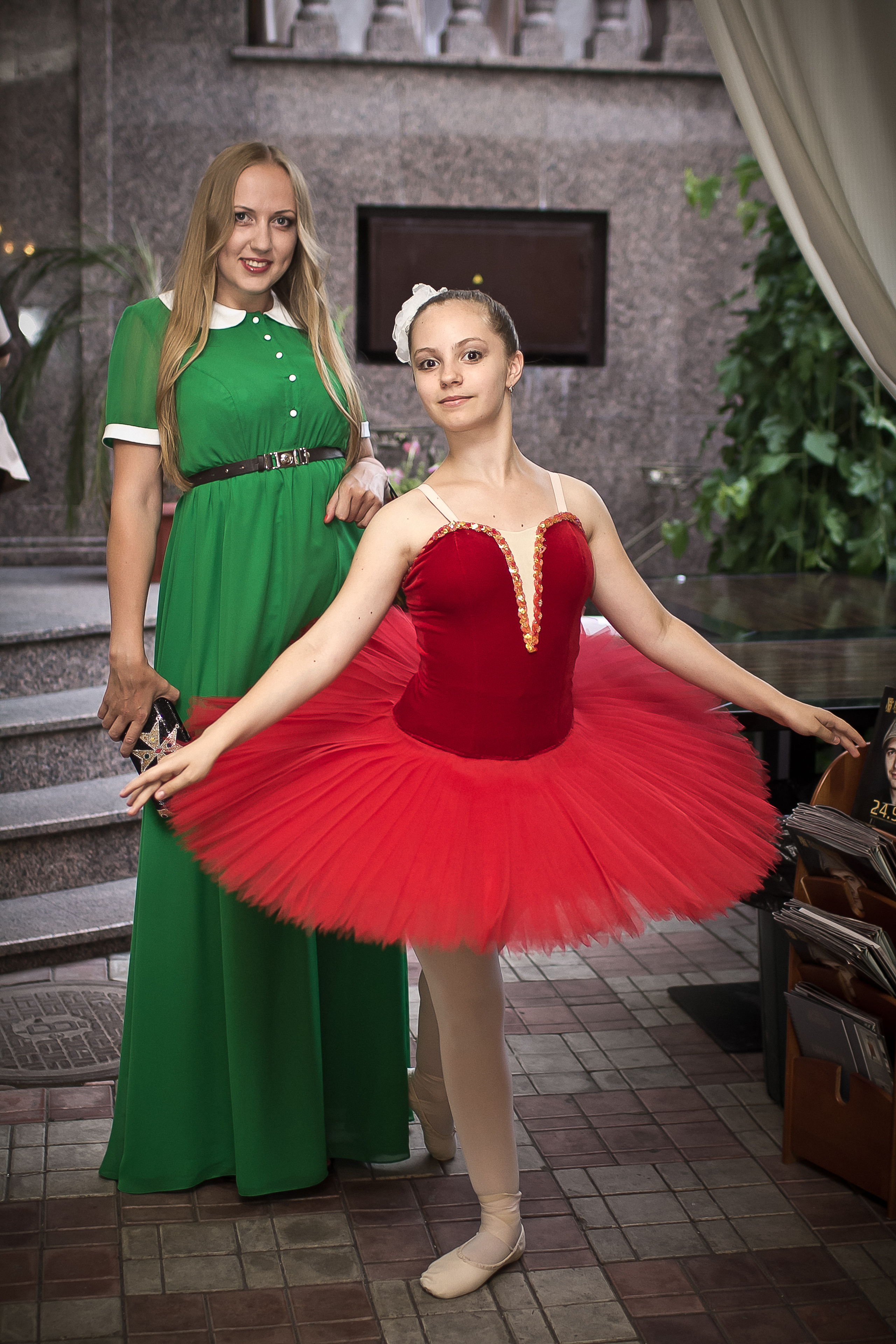 День рождения очаровательных Ирины и Юлии. Летопись вашей жизни. Фотограф Игорь Иванов