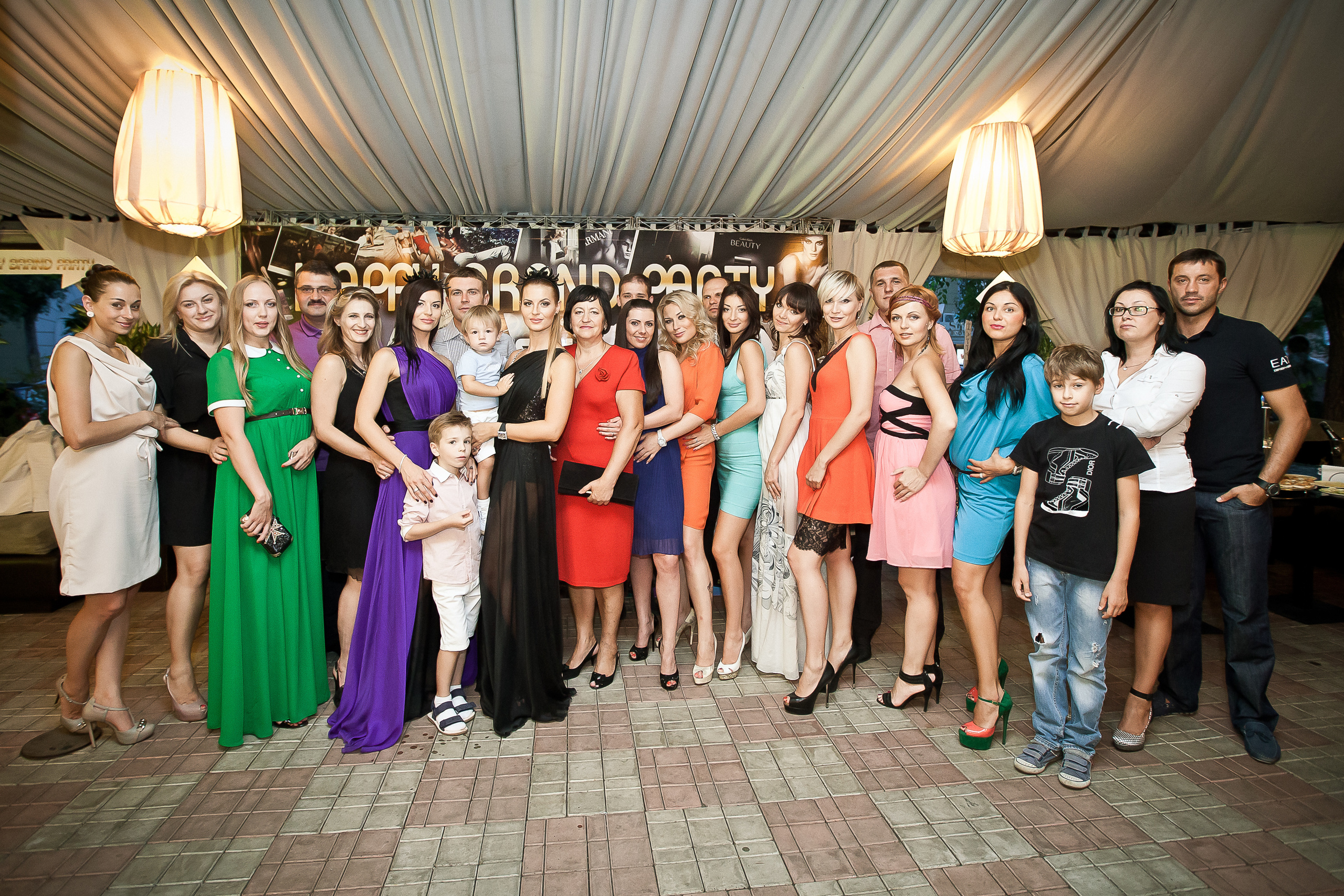 День рождения очаровательных Ирины и Юлии. Летопись вашей жизни. Фотограф Игорь Иванов