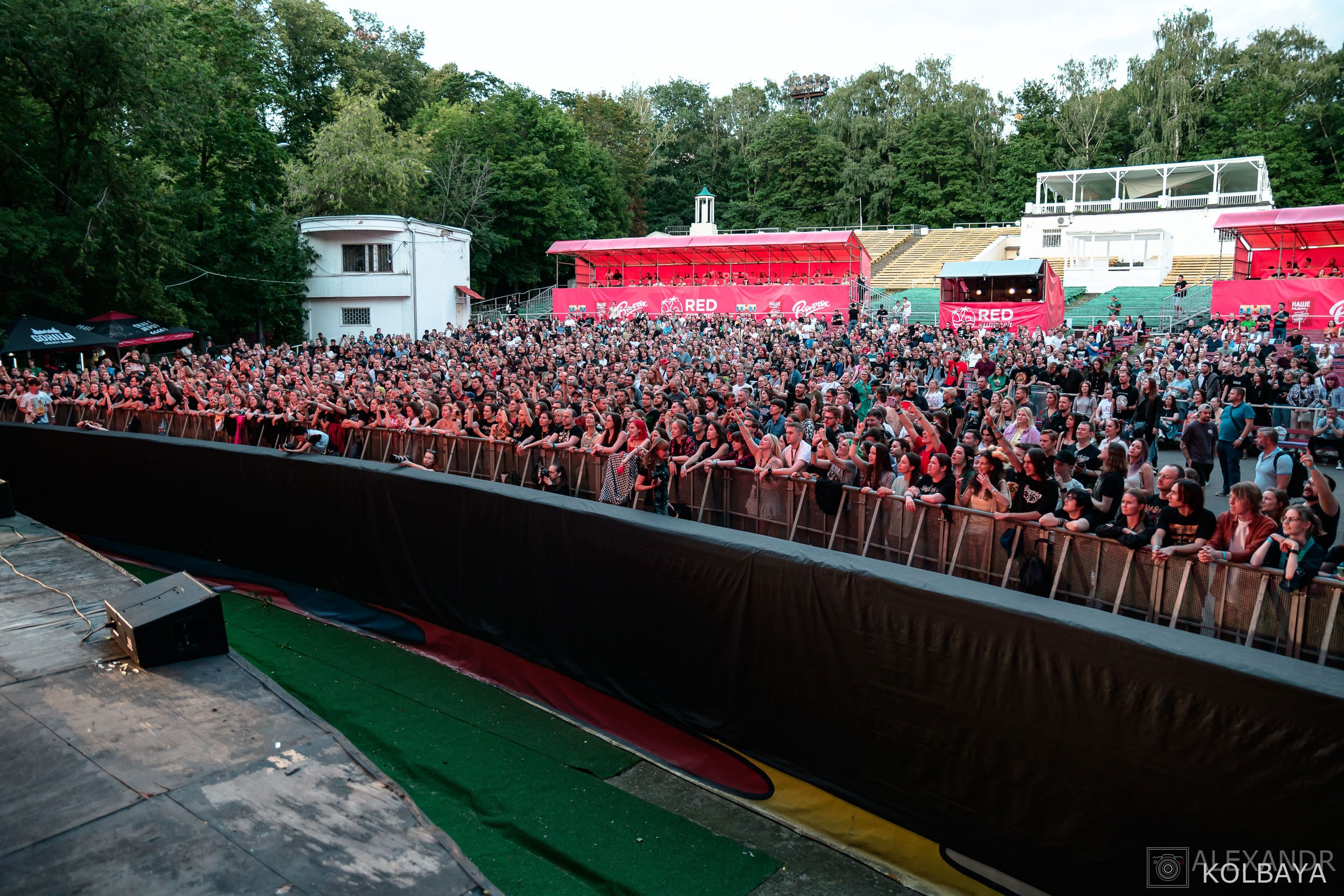 Концерт группы Эпидемия в Зеленом театре. Концертный и театральный репортажный фотограф в Москве Александр Колбая