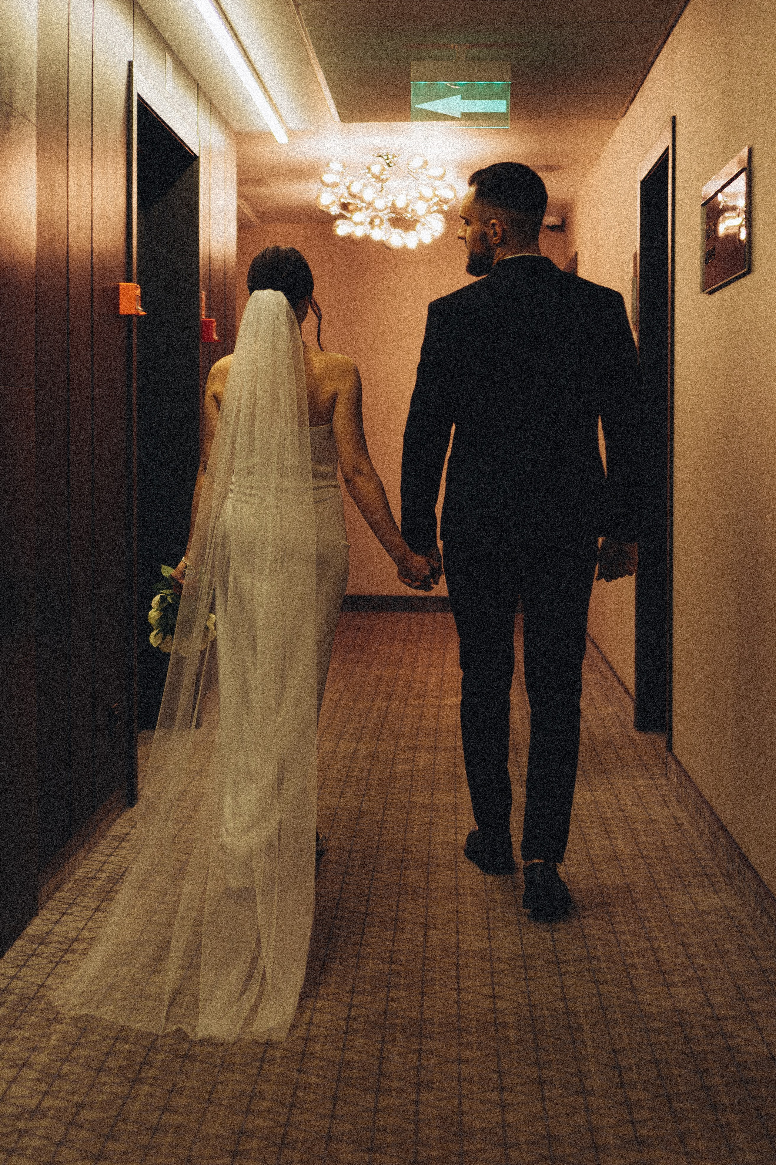 СВАДЕБНАЯ СЬЕМКА СБОРОВ ЖЕНИХА И НЕВЕСТЫ В ОТЕЛЕ И ТАКЖЕ ФОТОСЕССИИЯ В ОТЕЛЕЕ МЕГАПОЛИС БРЯНСК. Профессиональный фотограф, Санкт-Петербург — Виктория Богомолова