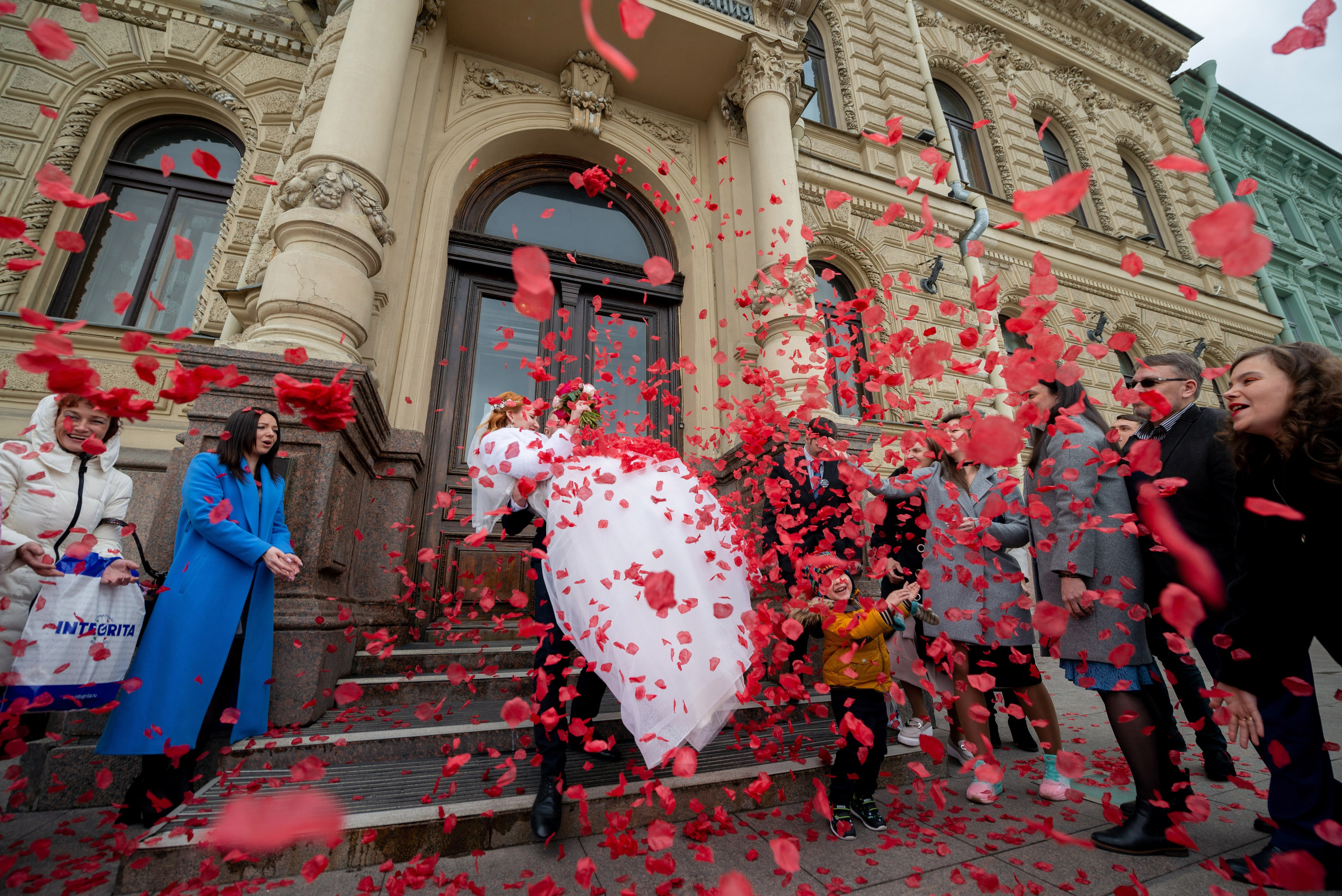 Екатерина и Алексей (свадебная фотосессия в Эрмитаже и Первом Дворце Бракосочетания на Английской набережной 28). Портретный, семейный и свадебный фотограф в Санкт-Петербурге и в Пушкине Ширяев Денис