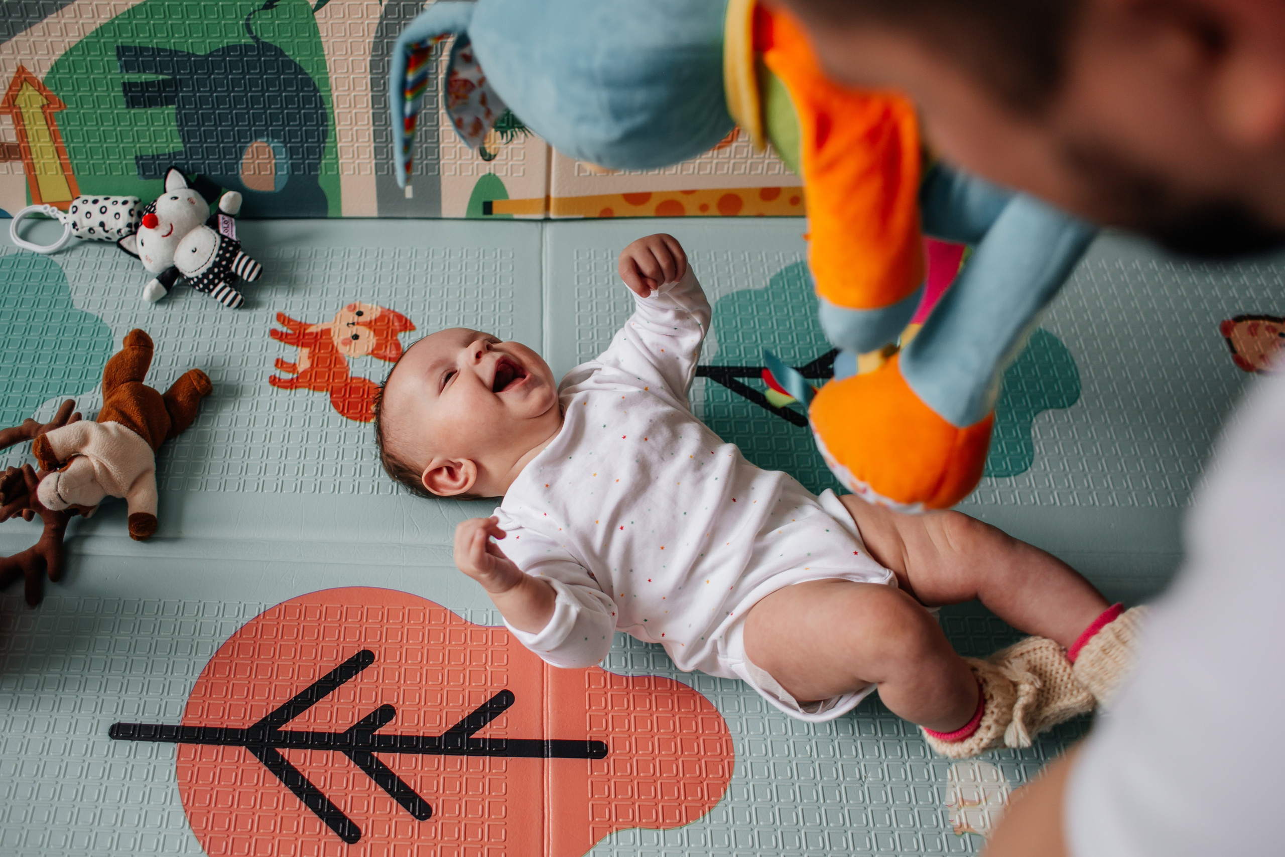 Ирина, Марат и Диана. Главная