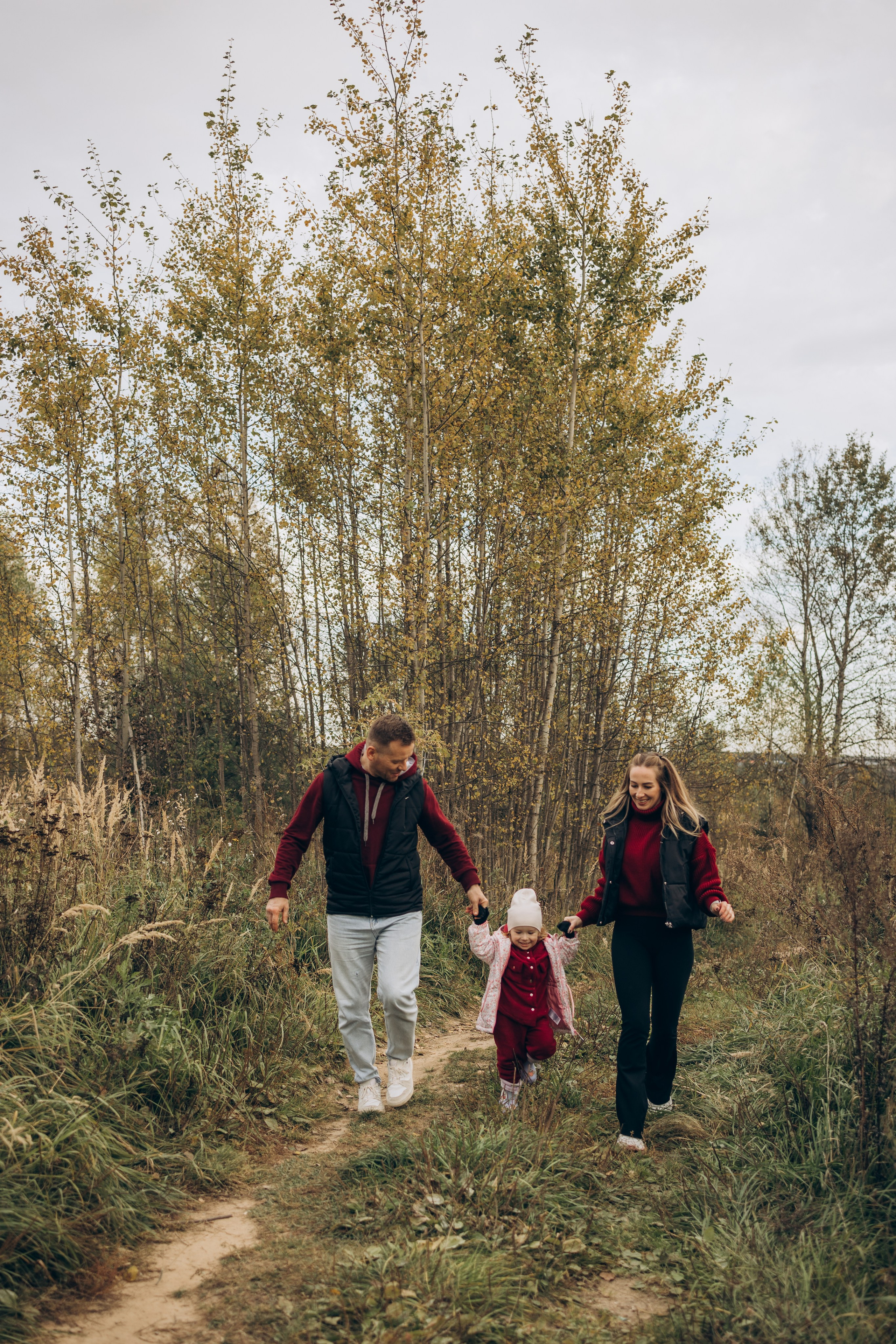 Летучий змей-семейная (4.10.2025 г.) г. Жуков (Калужская обл.). Надежда Стар семейный и церковный фотограф в Жукове и Калужской области