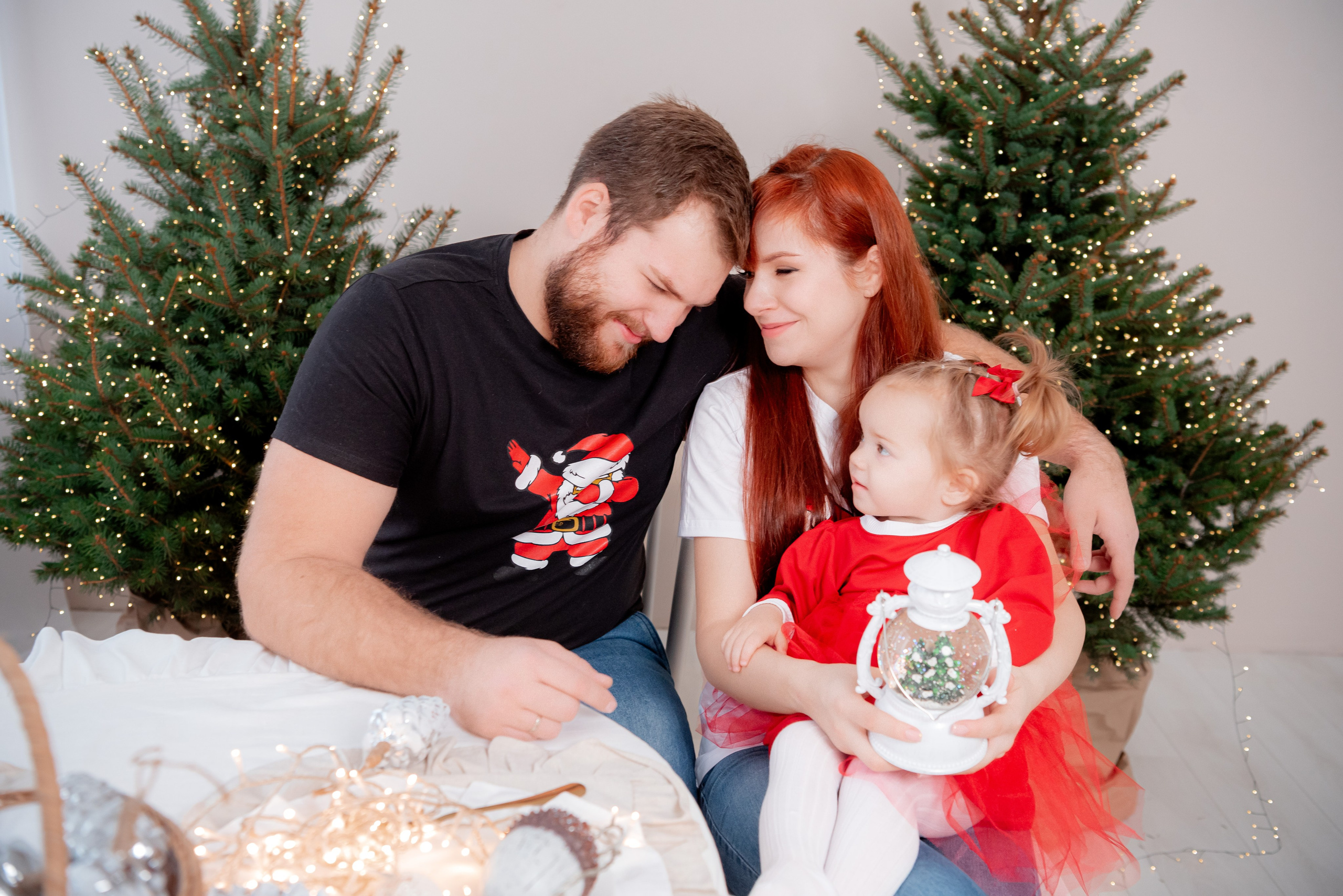 Новогодняя семейная фотосессия. Студия Скандибек. Фотограф в Волгограде и Волжском Александр Горбань