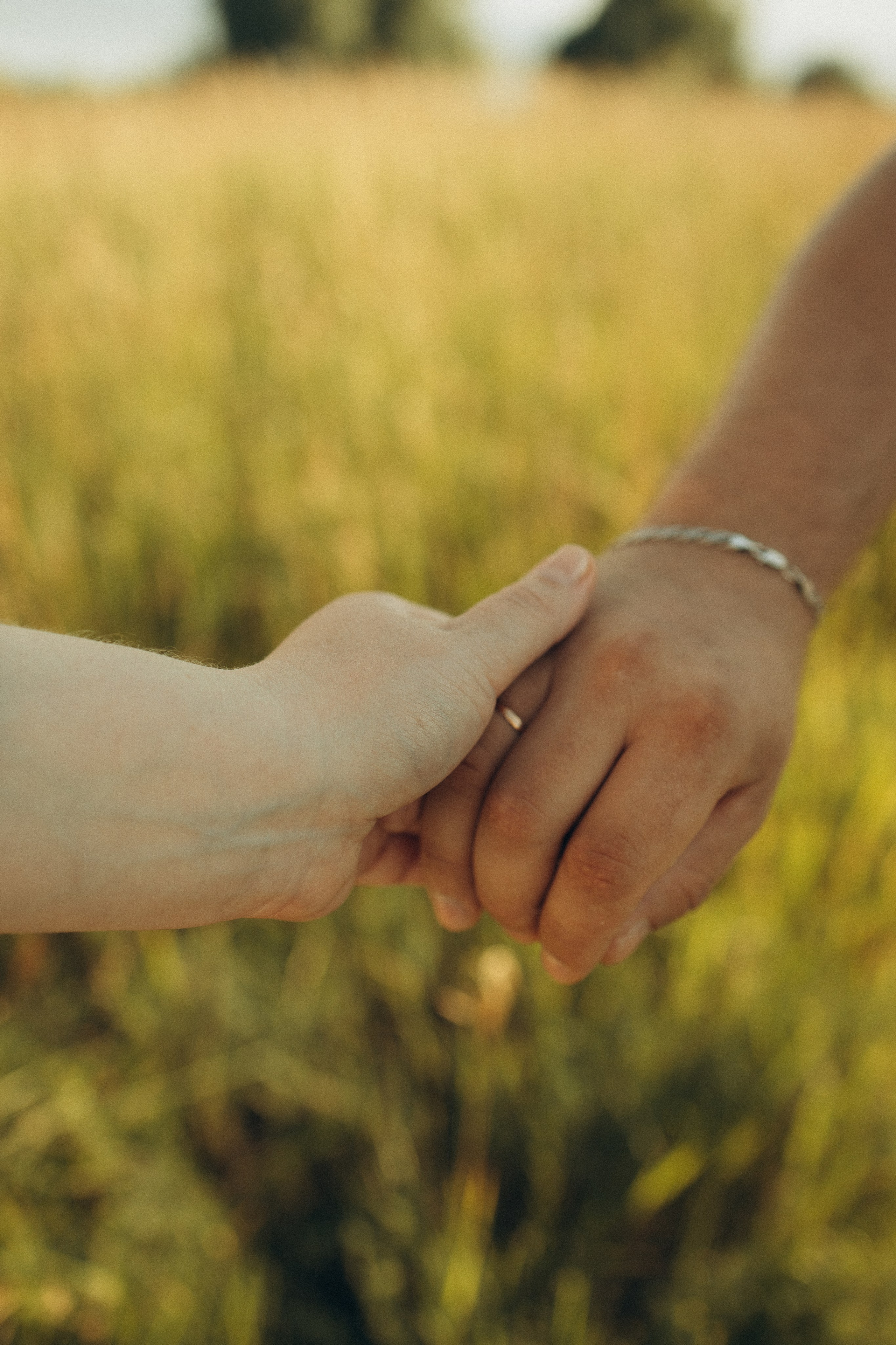 На природе. Семейный фотограф Новосибирск Фотограф на выписку Новосибирск