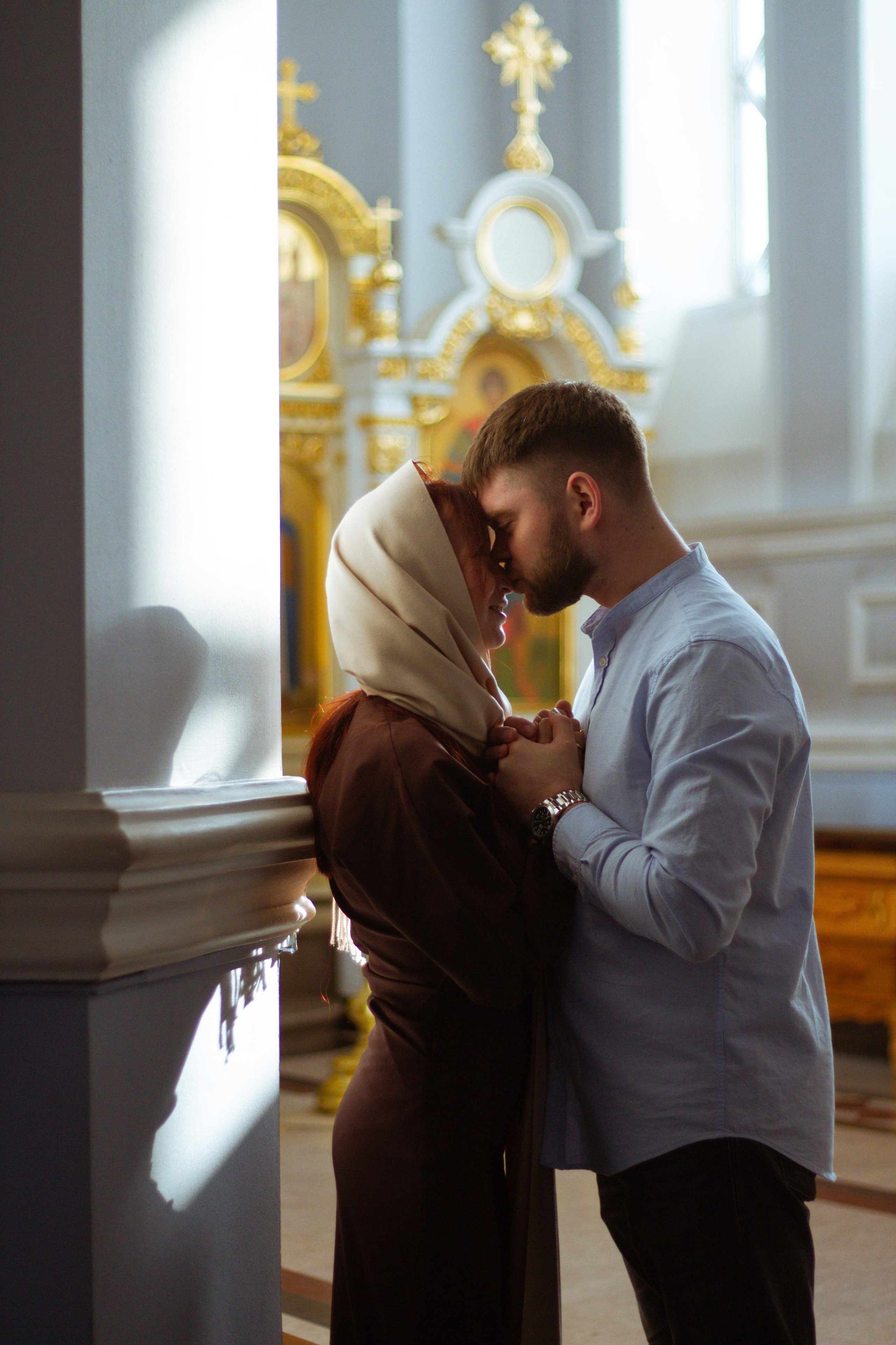 Свадебная фотосъёмка. Атмосферная фотосъёмка в Омске!