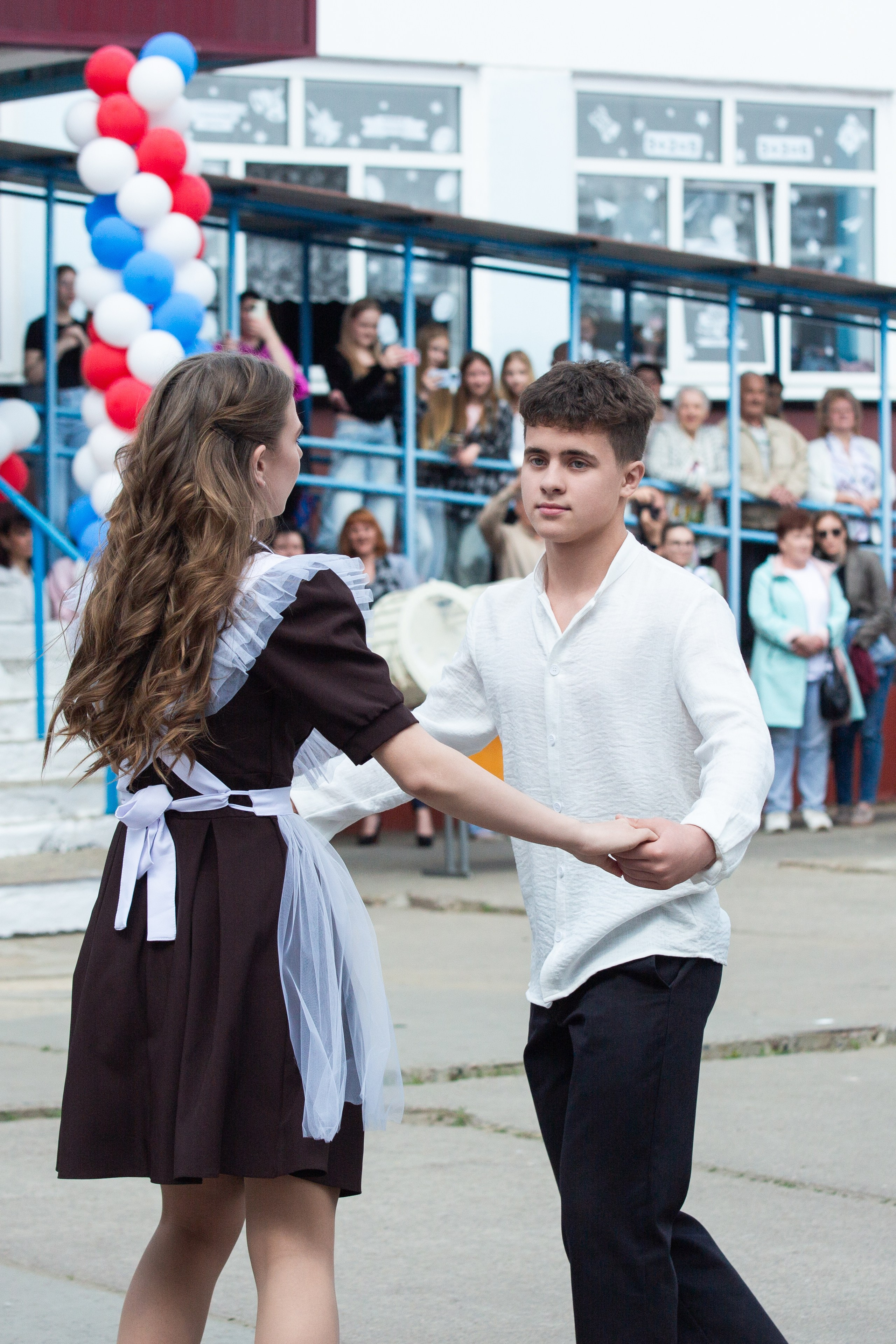 ПОСЛЕДНИЙ ЗВОНОК 2025 9 ШКОЛА Г. МЦЕНСК. Профессиональный фотограф в Мценске и Орловской области