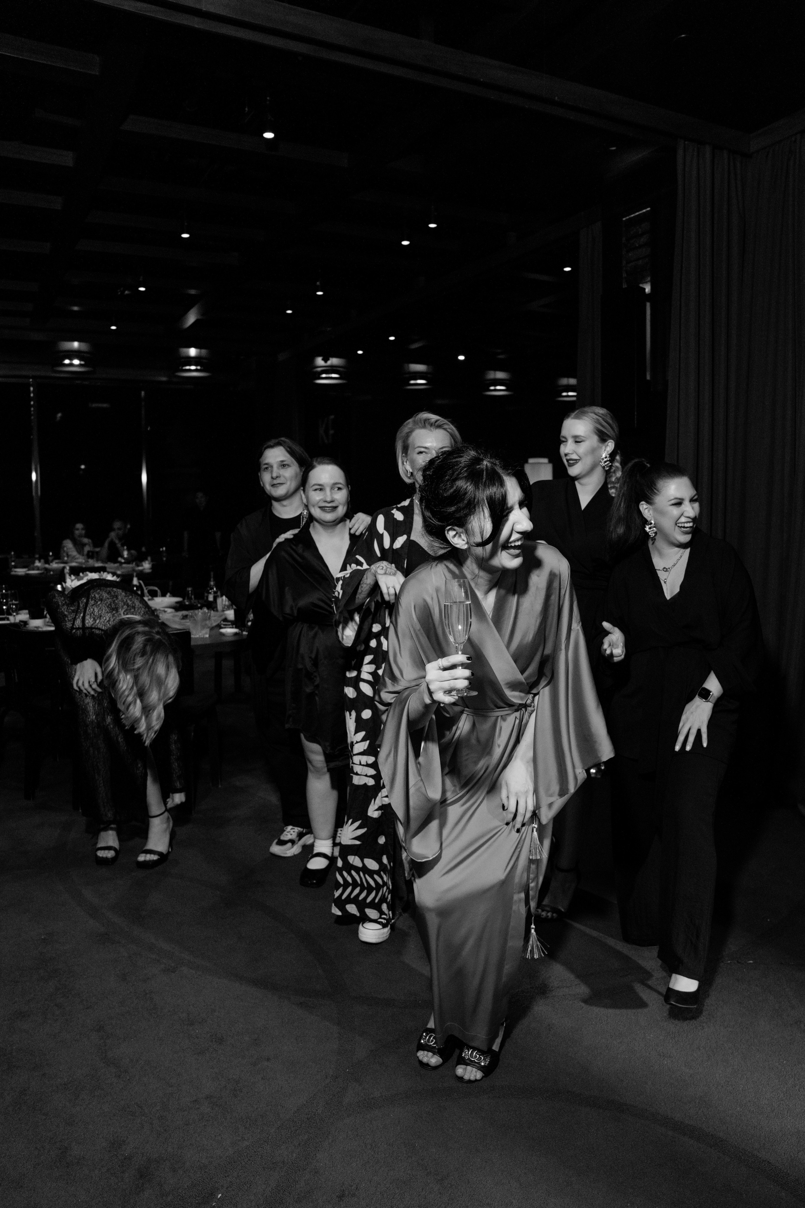 Репортажный фотограф на день рождения в ресторане KAI. Репортажный фотограф Москва Сергей Дружинин