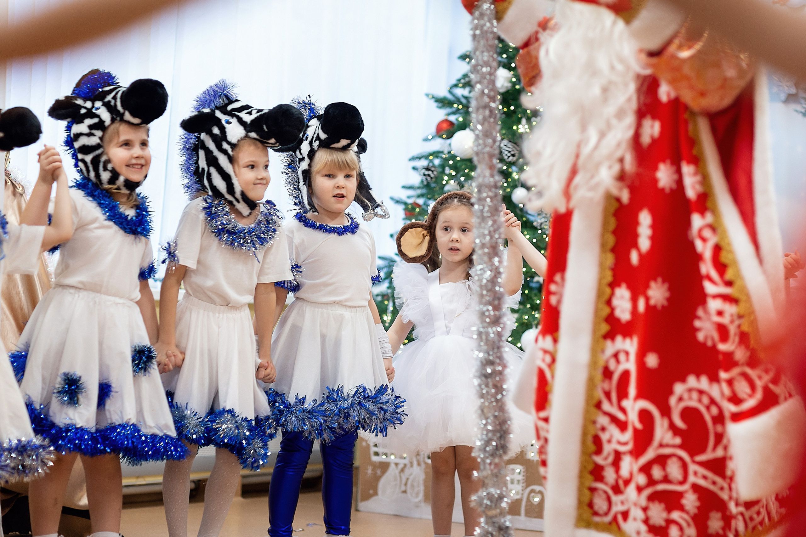 Утренник_"Веселый балаганчик» 2024. Семейный фотограф в Санкт-Петербурге