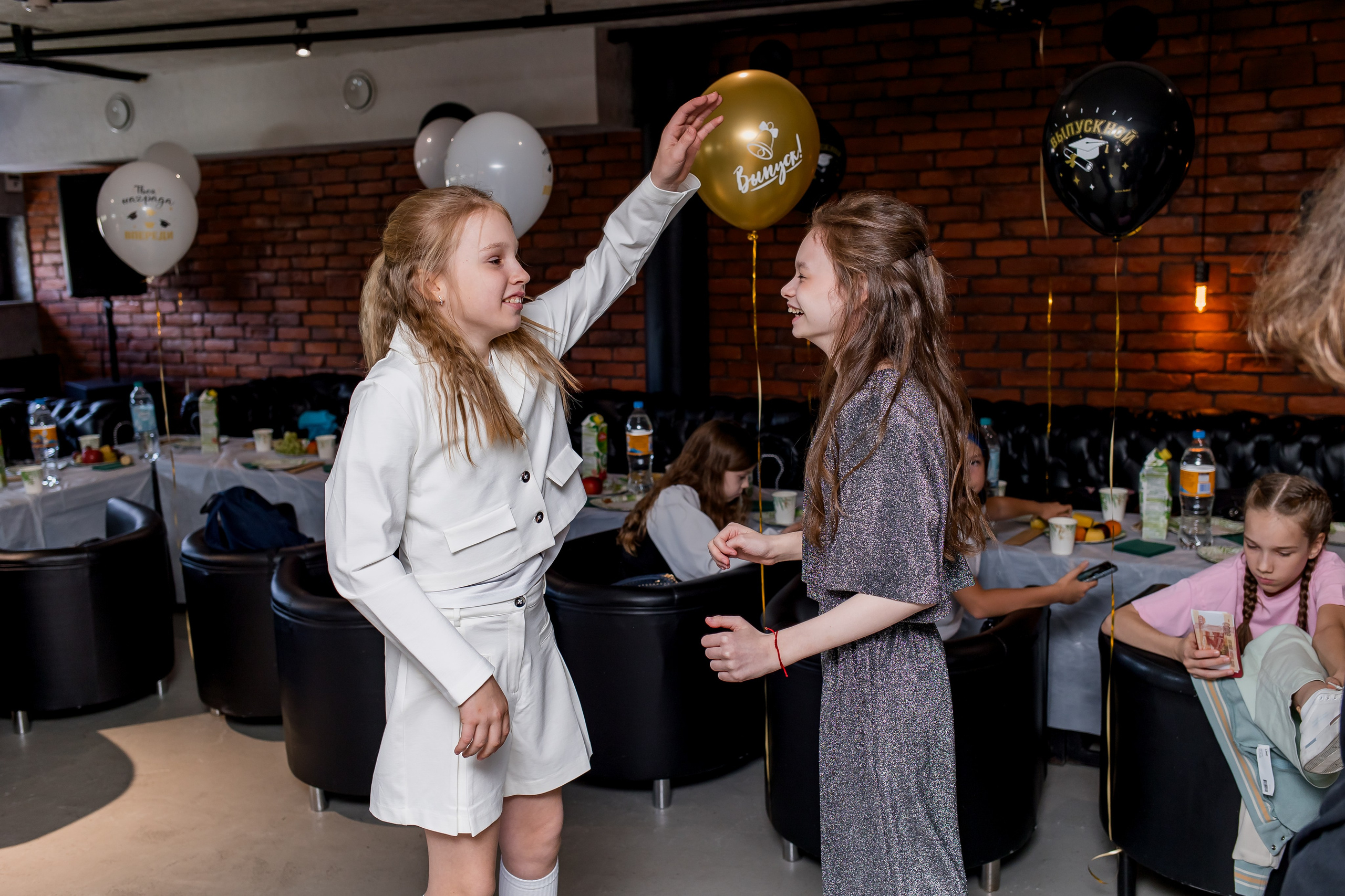 Выпускной 4 класс. Фотограф в Москве Авдеева Мария